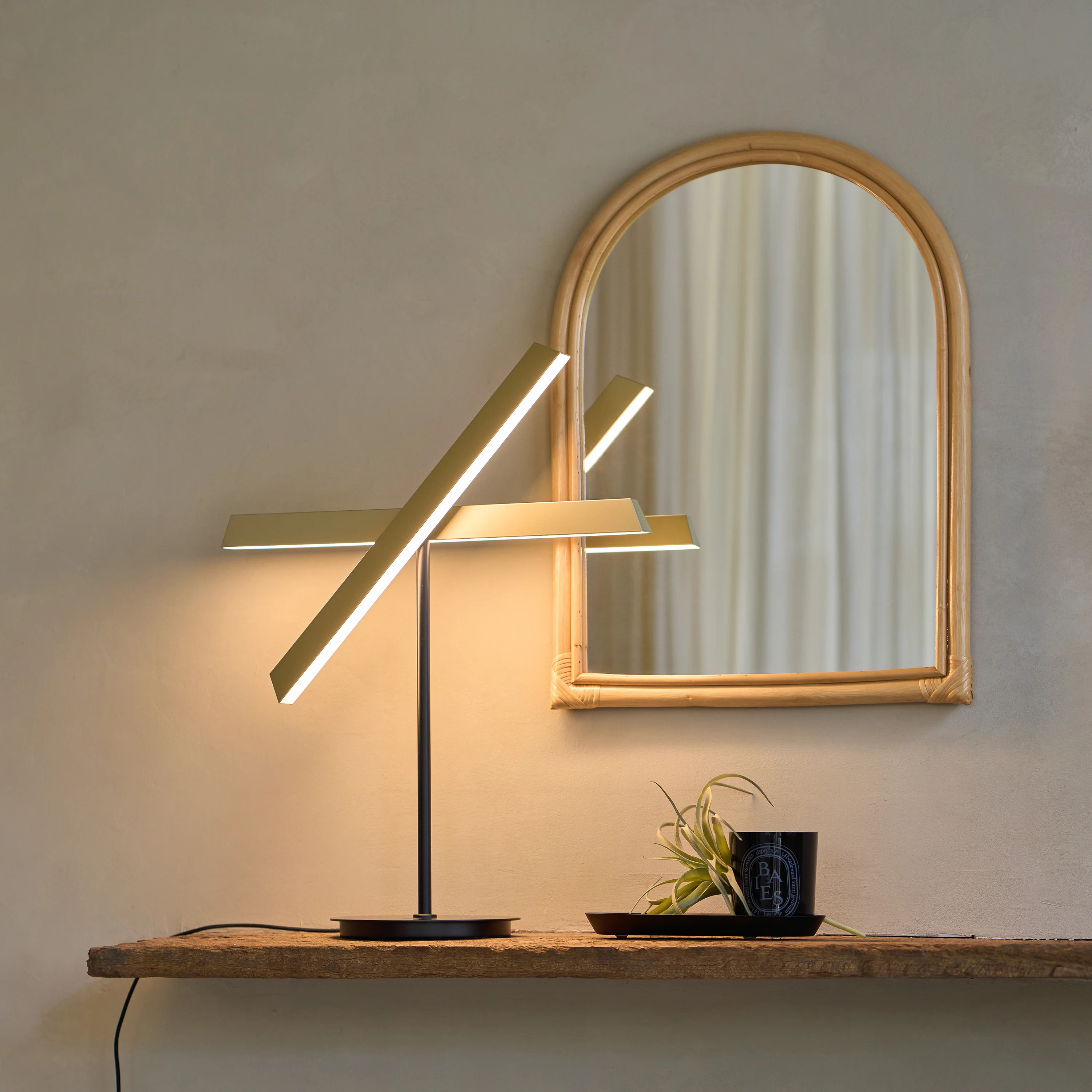 Konnect Table Lamp - Image 6