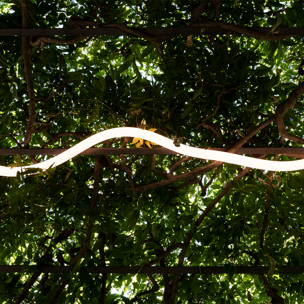 La Linea Outdoor Wall/Ceiling Light - Image 14