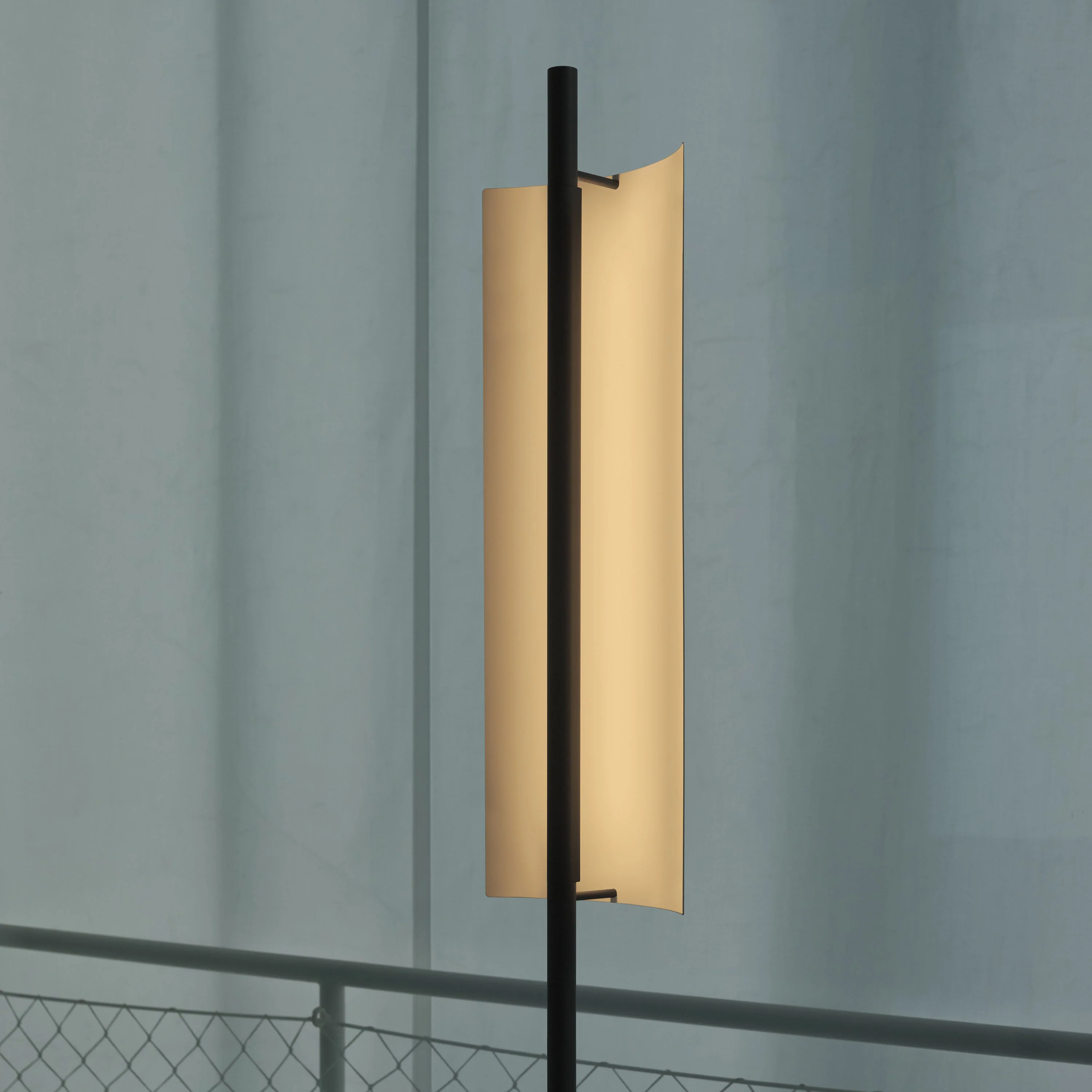 Lamina 45 LED Floor Lamp - Image 9