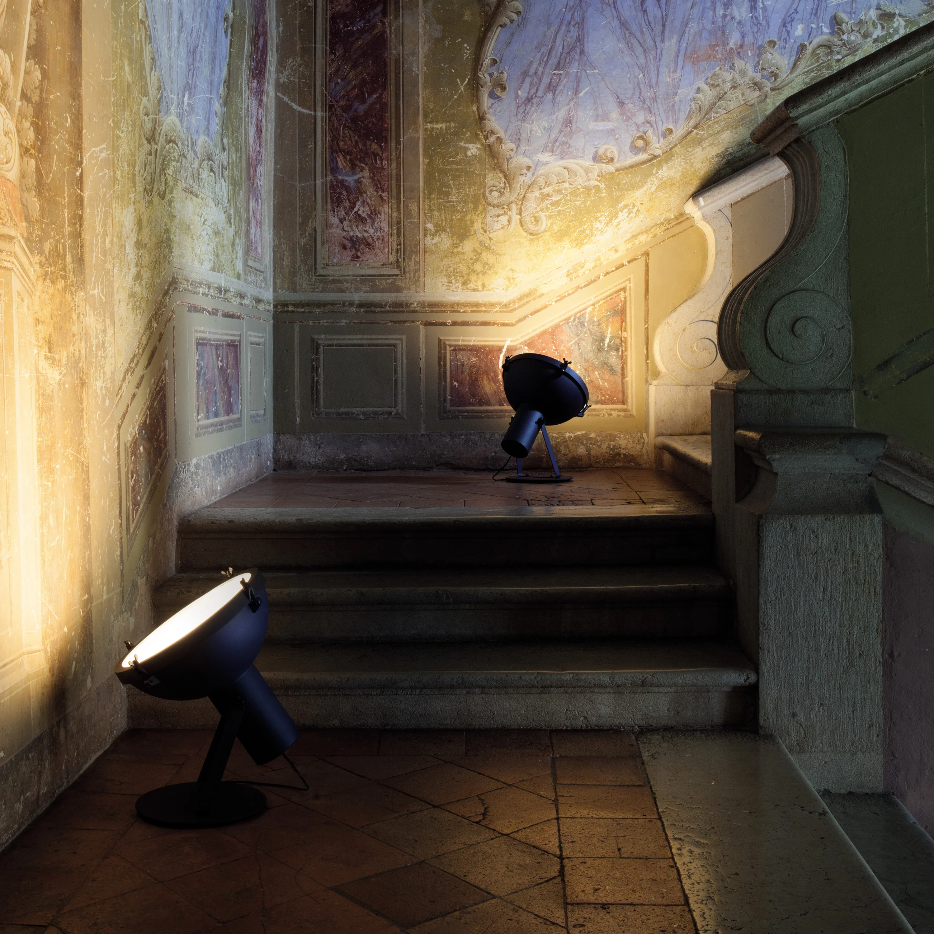 Le Corbusier Projecteur Floor Lamp - Image 6