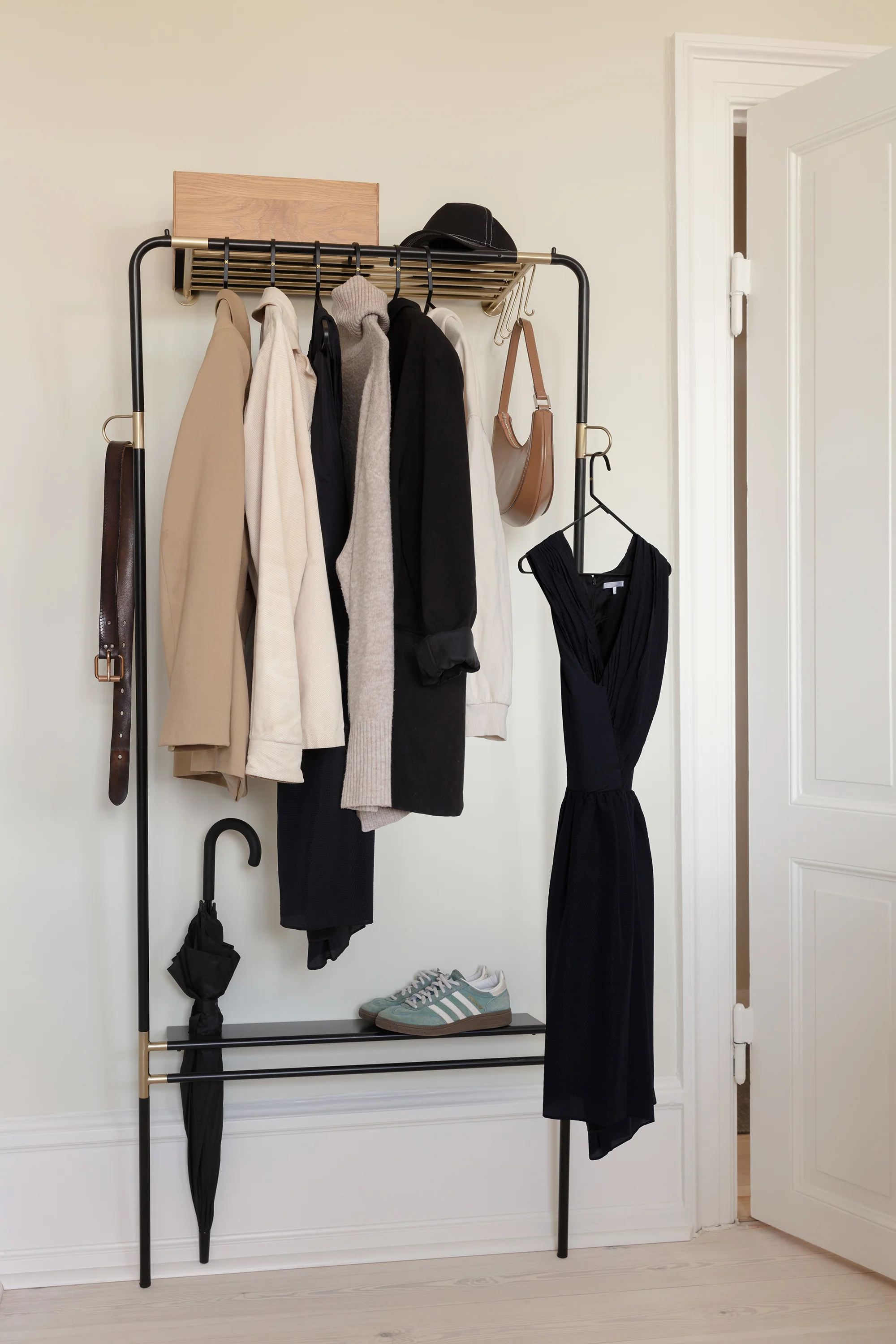 Lean on Me Clothes Hook - Image 7