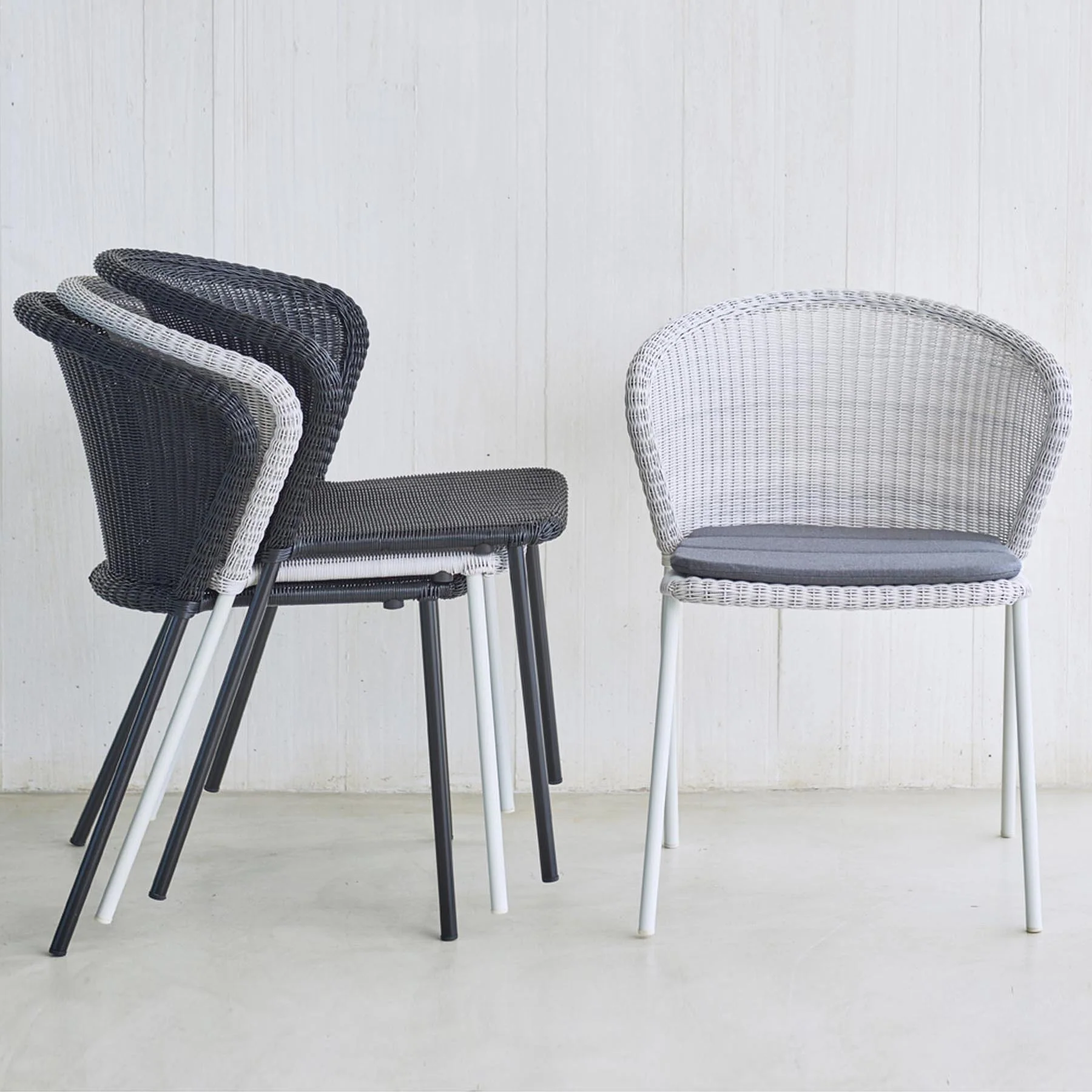 Lean Outdoor Stackable Chair - Image 11