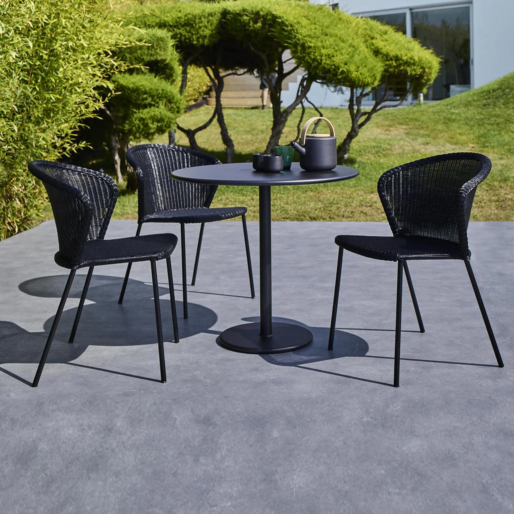 Lean Outdoor Stackable Chair - Image 2