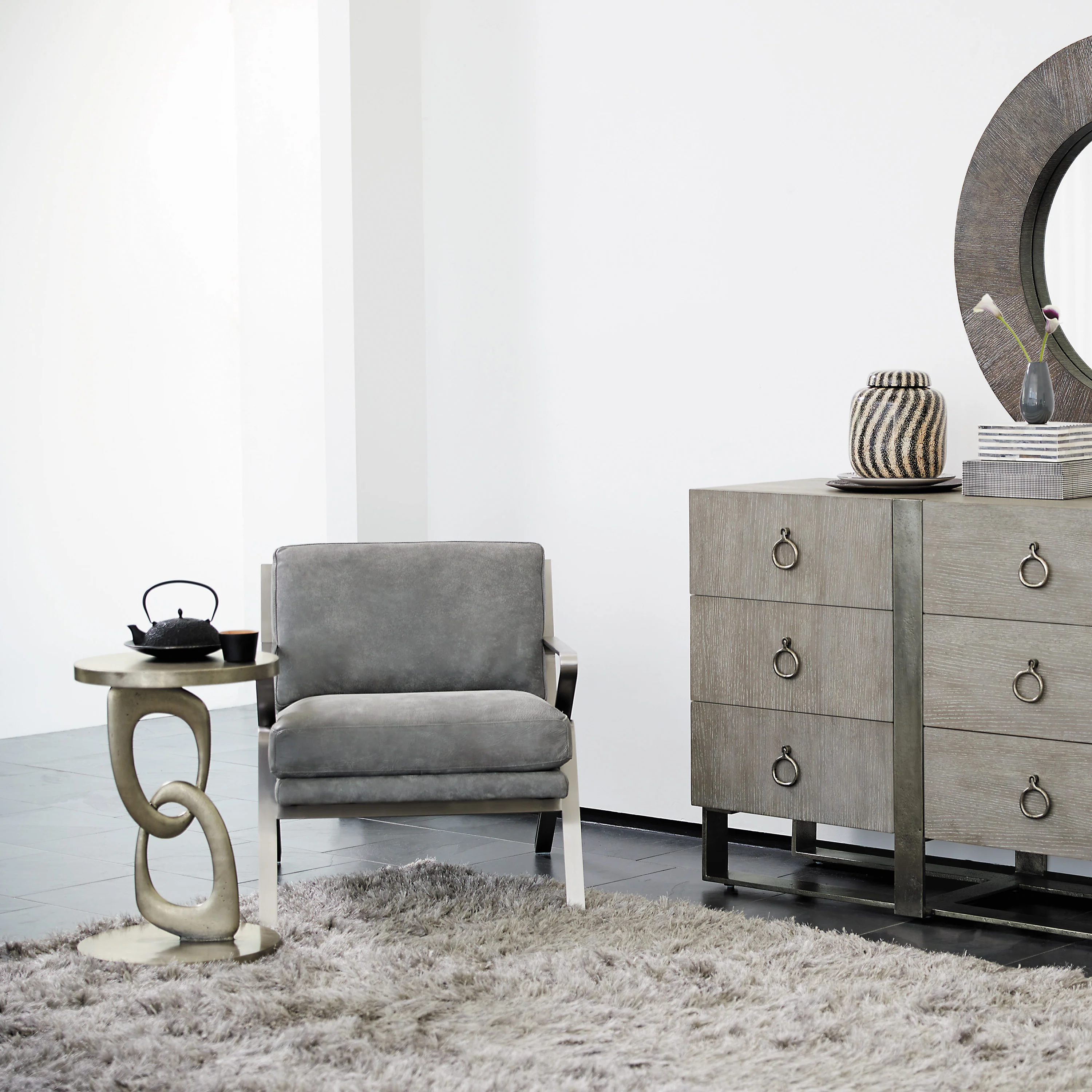 Linea Metal Round Chairside Table with Interlocking Shape - Image 2
