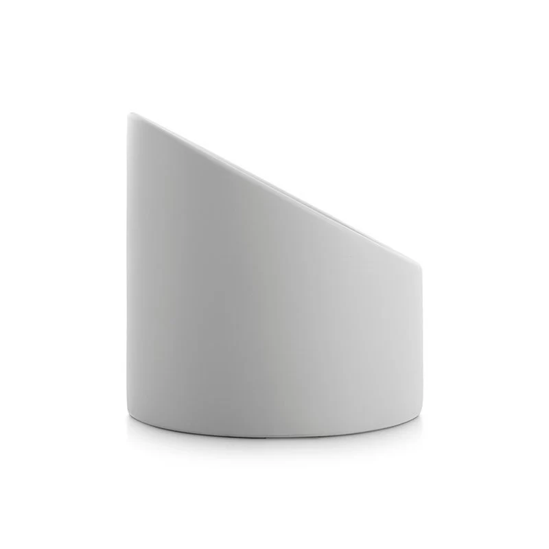 Lipstick Outdoor Armchair - Image 15