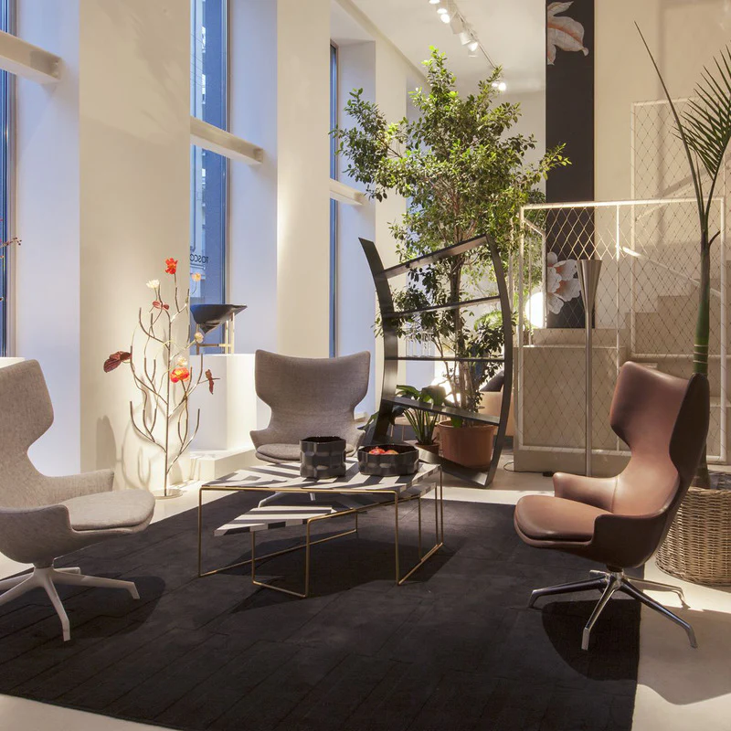 Lou Speak Armchair - Image 5