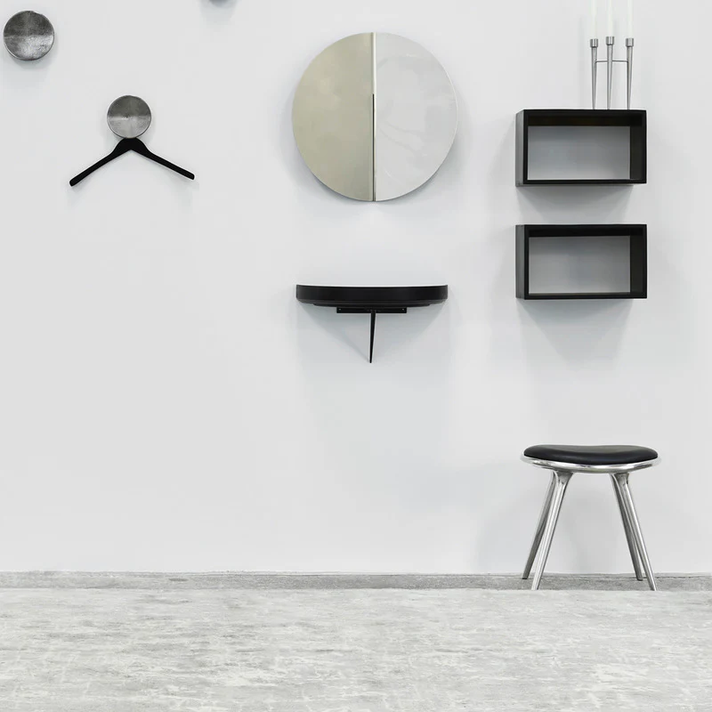 Low Aluminum Stool - Image 2