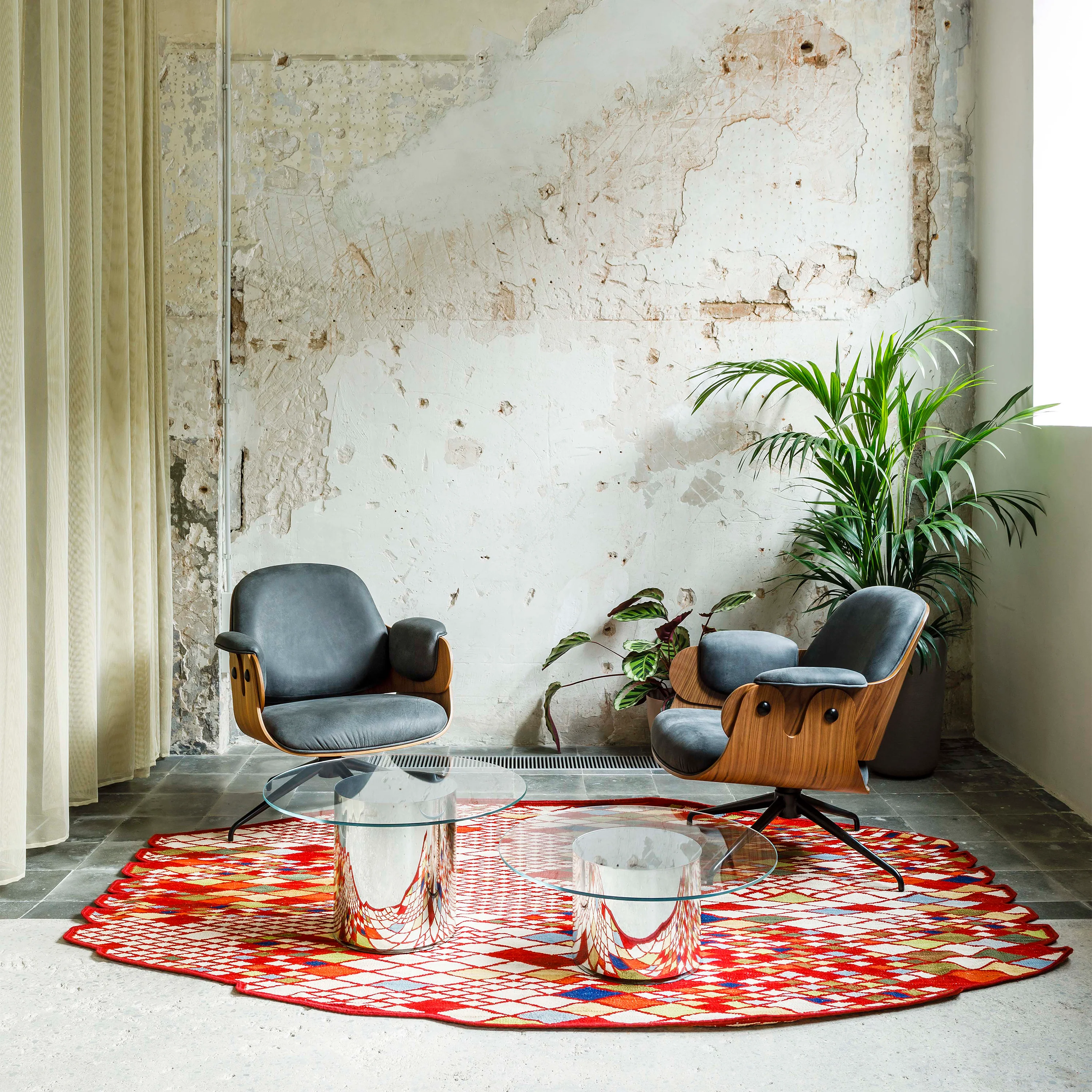 Low Lounger Swivel Armchair - Image 11