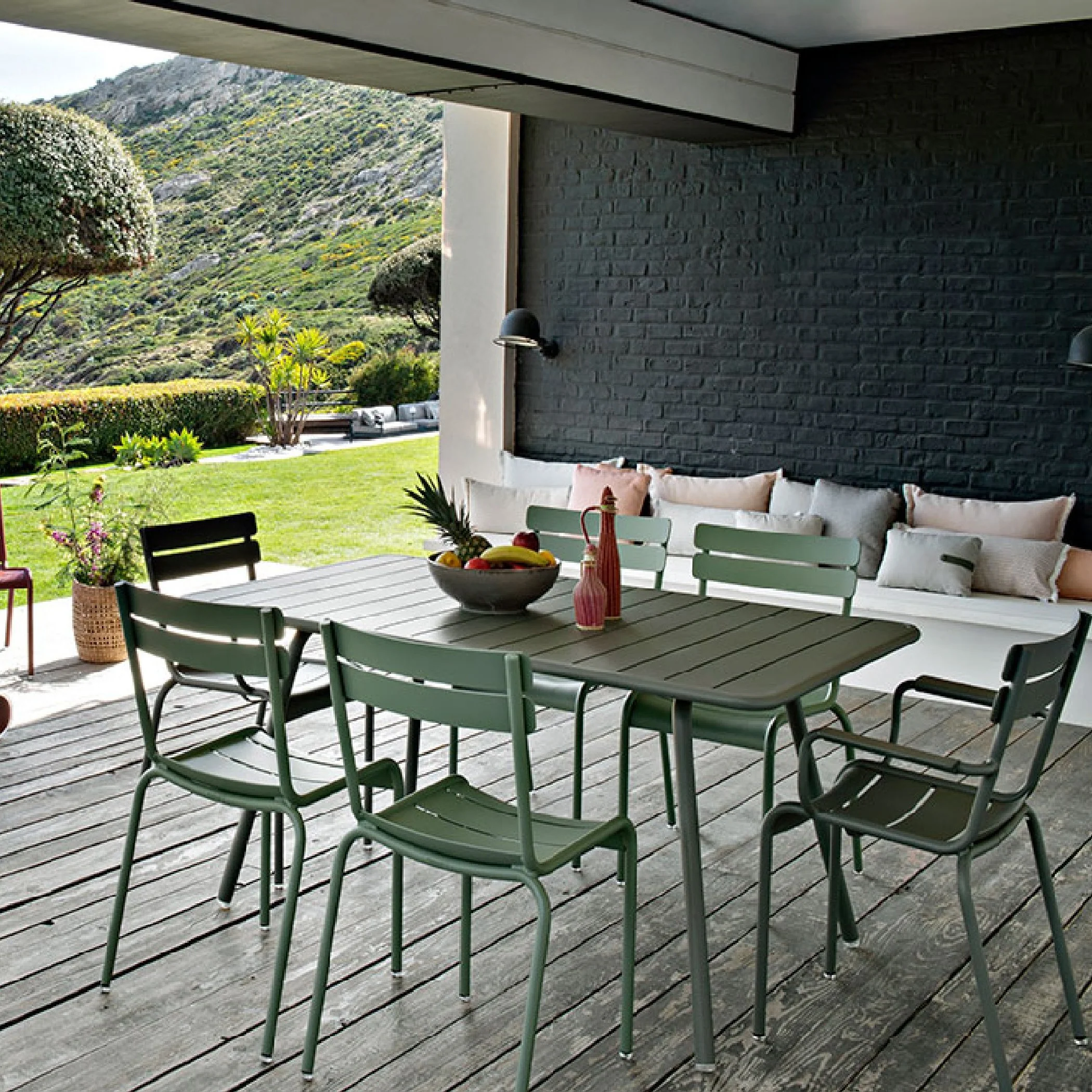 Luxembourg Outdoor Table - Image 18