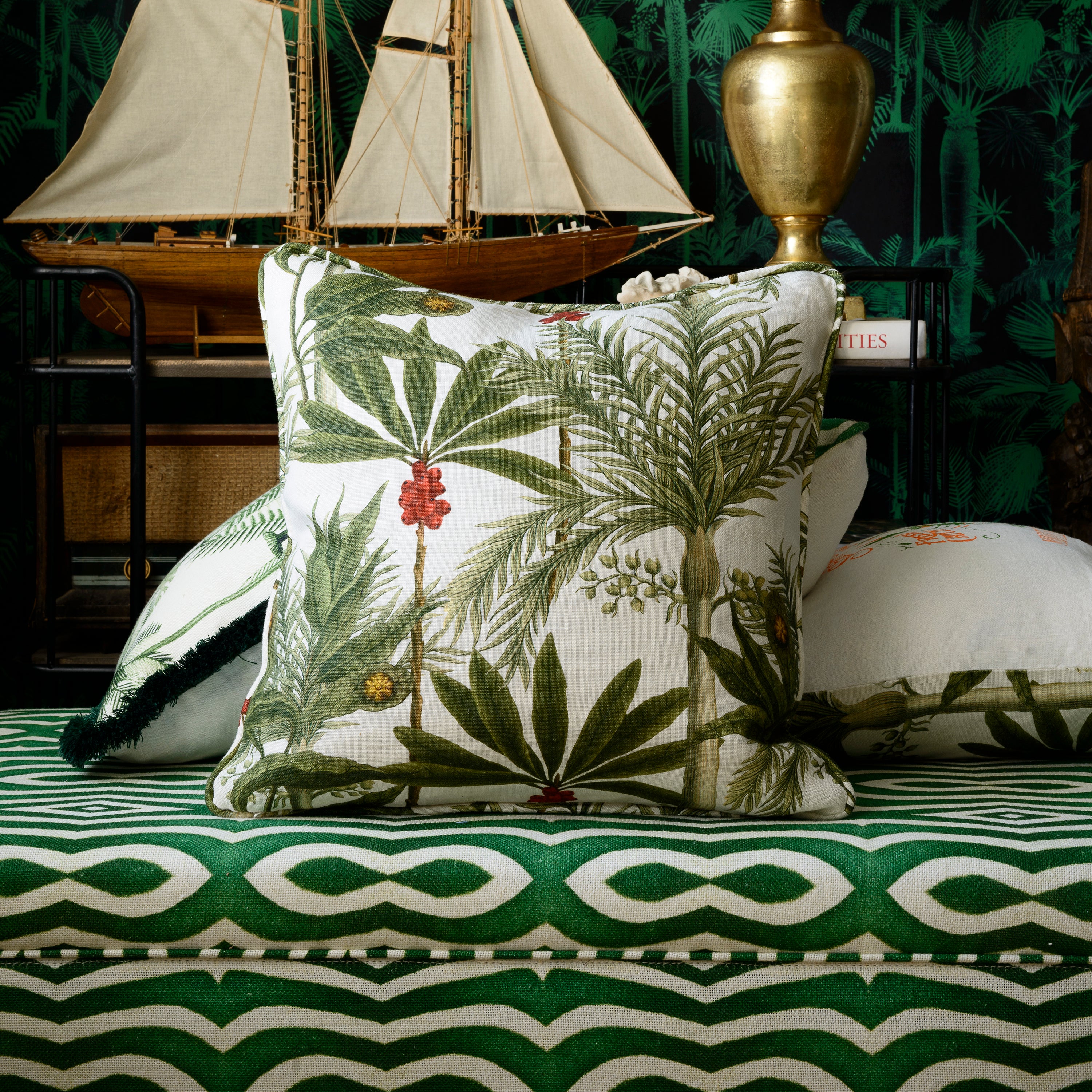 Madagascar Pillow - Image 2
