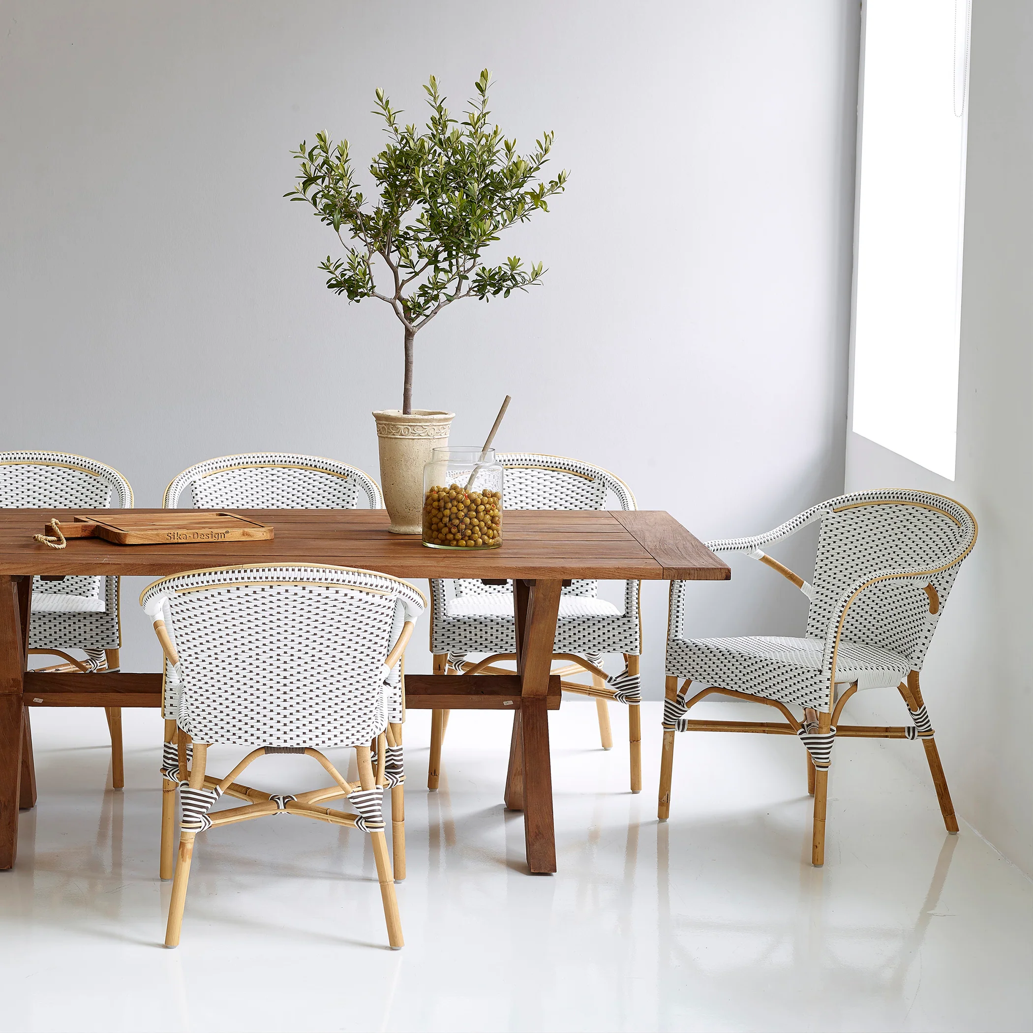 Madeleine Outdoor Armchair - Image 9