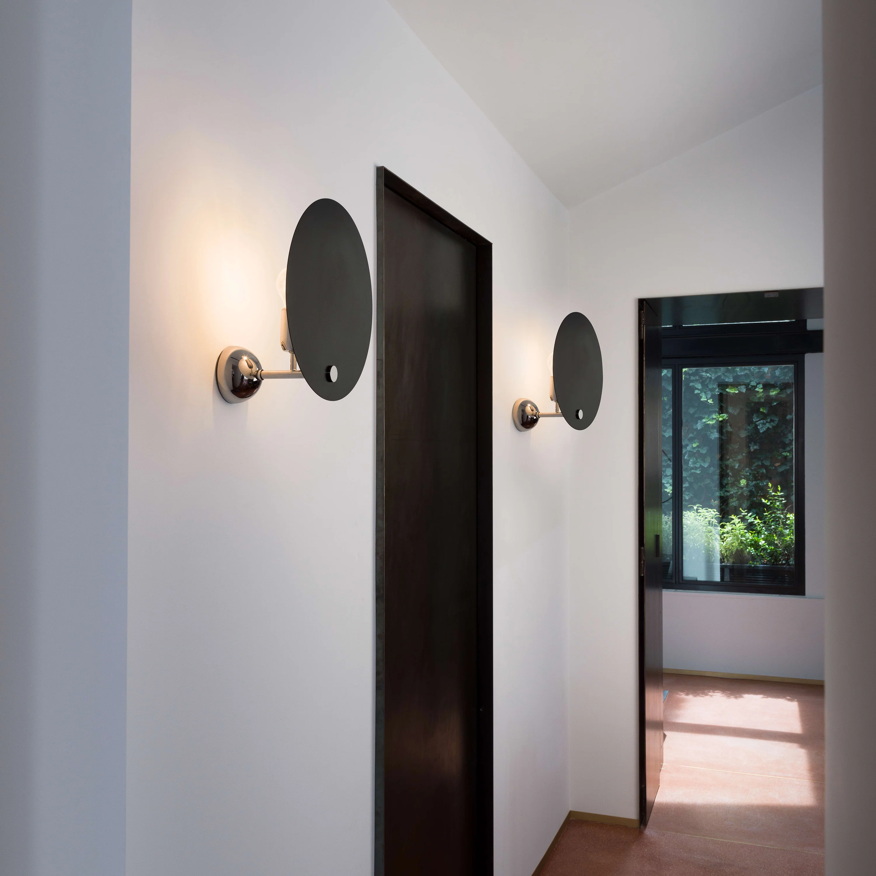 Magistretti Kuta Wall Sconce - Image 2