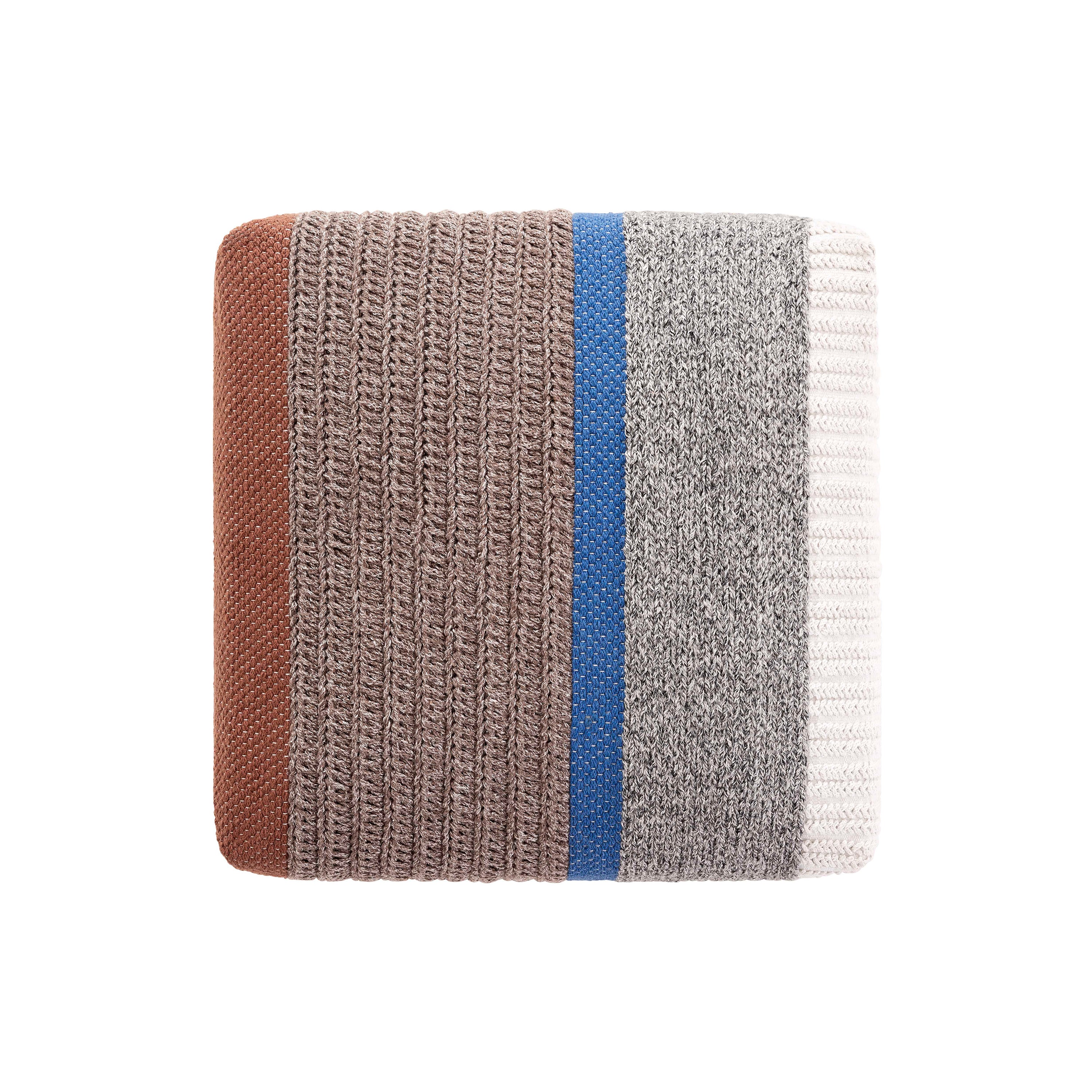 Mangas Outdoor Pouf - Image 10