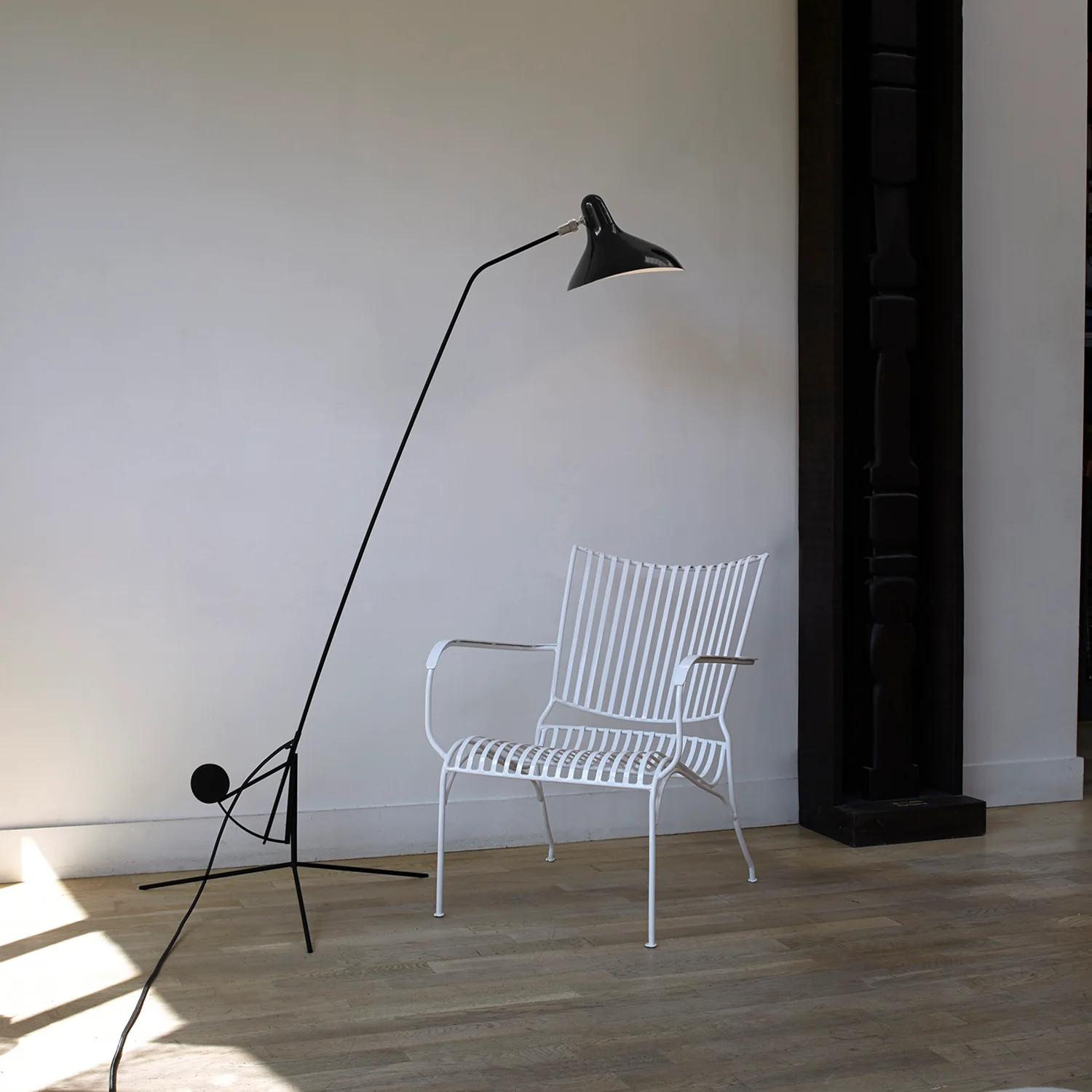 Mantis BS1 Floor Lamp - Image 4