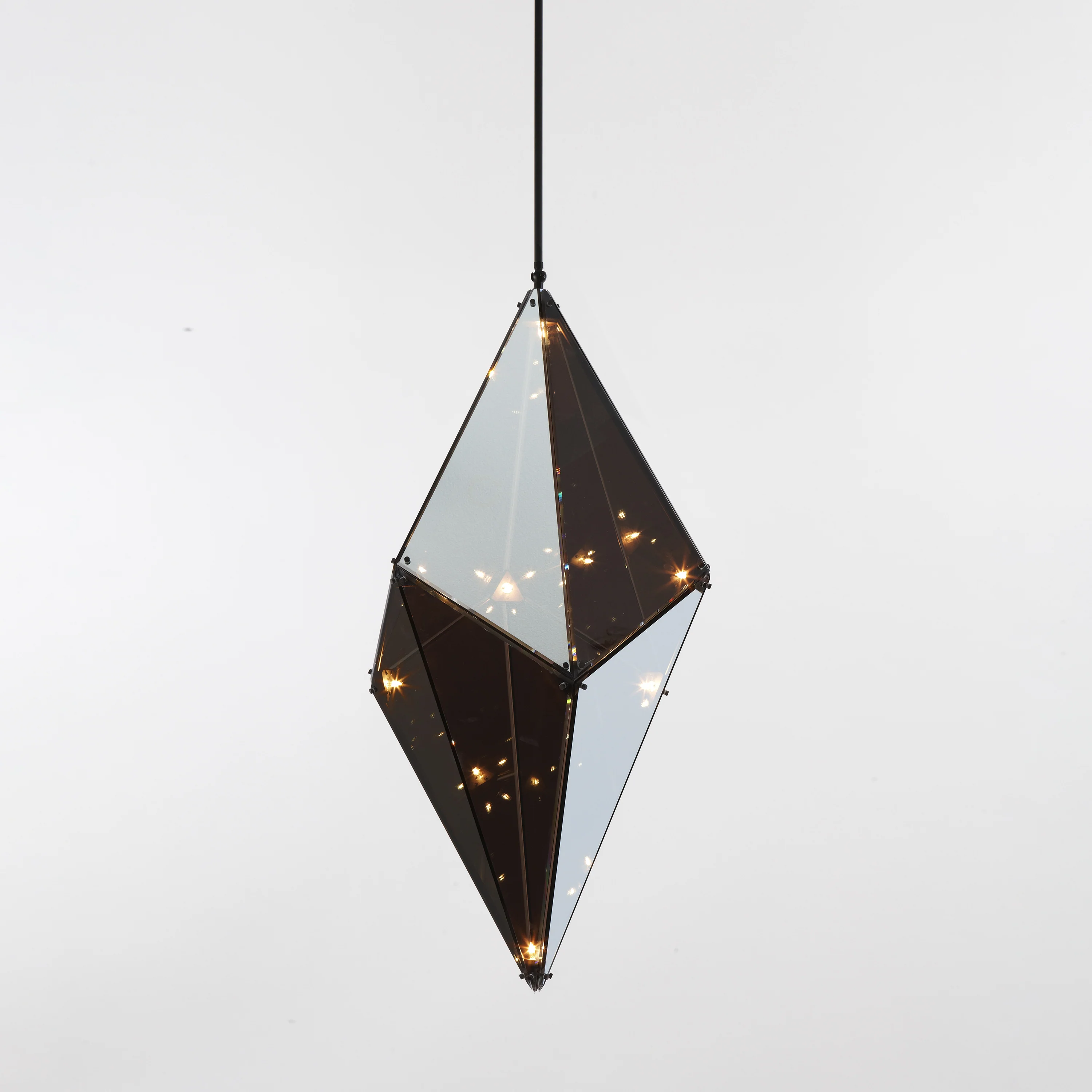 Maxhedron Vertical LED Pendant Light - Image 6