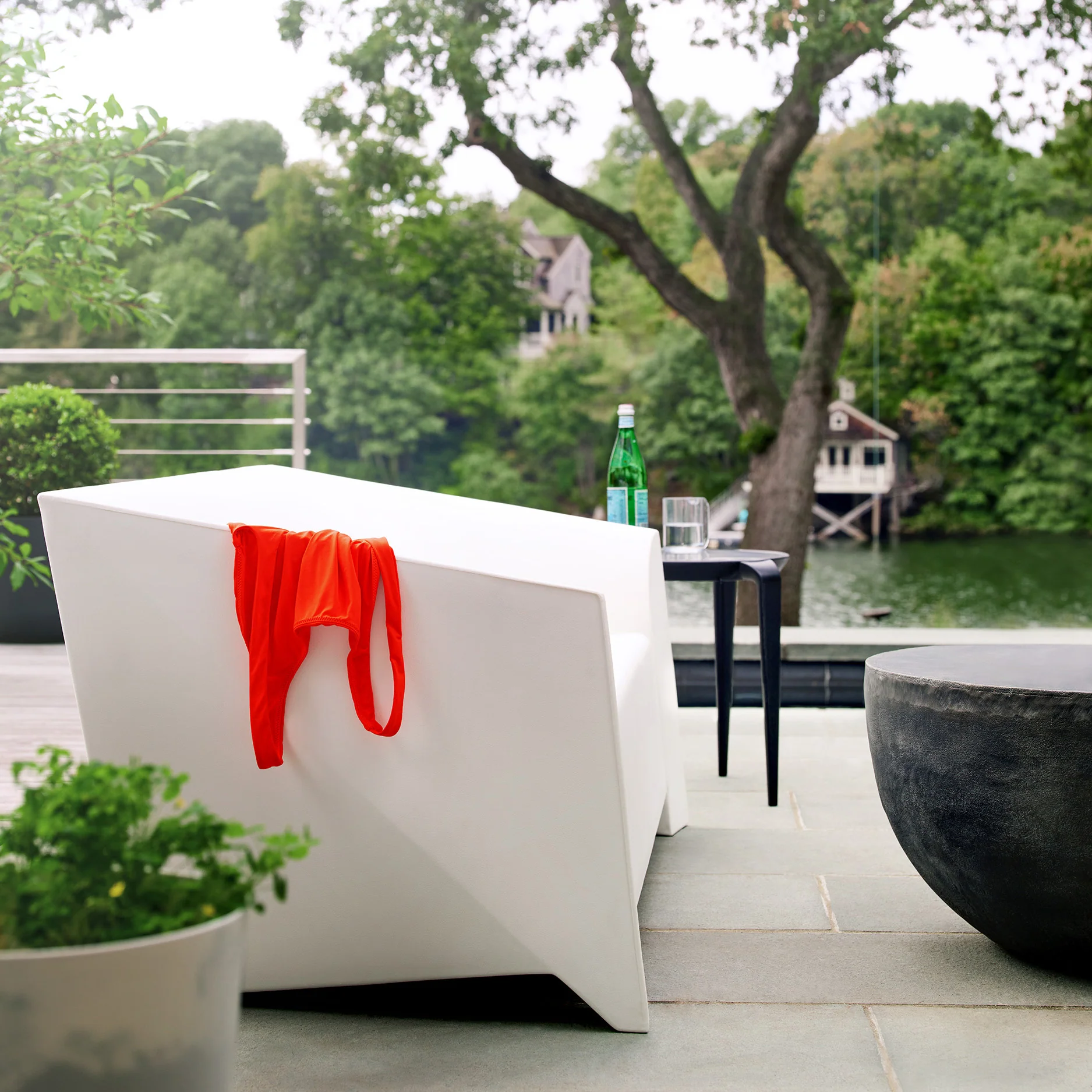 MB 2 Outdoor Sofa - Image 4