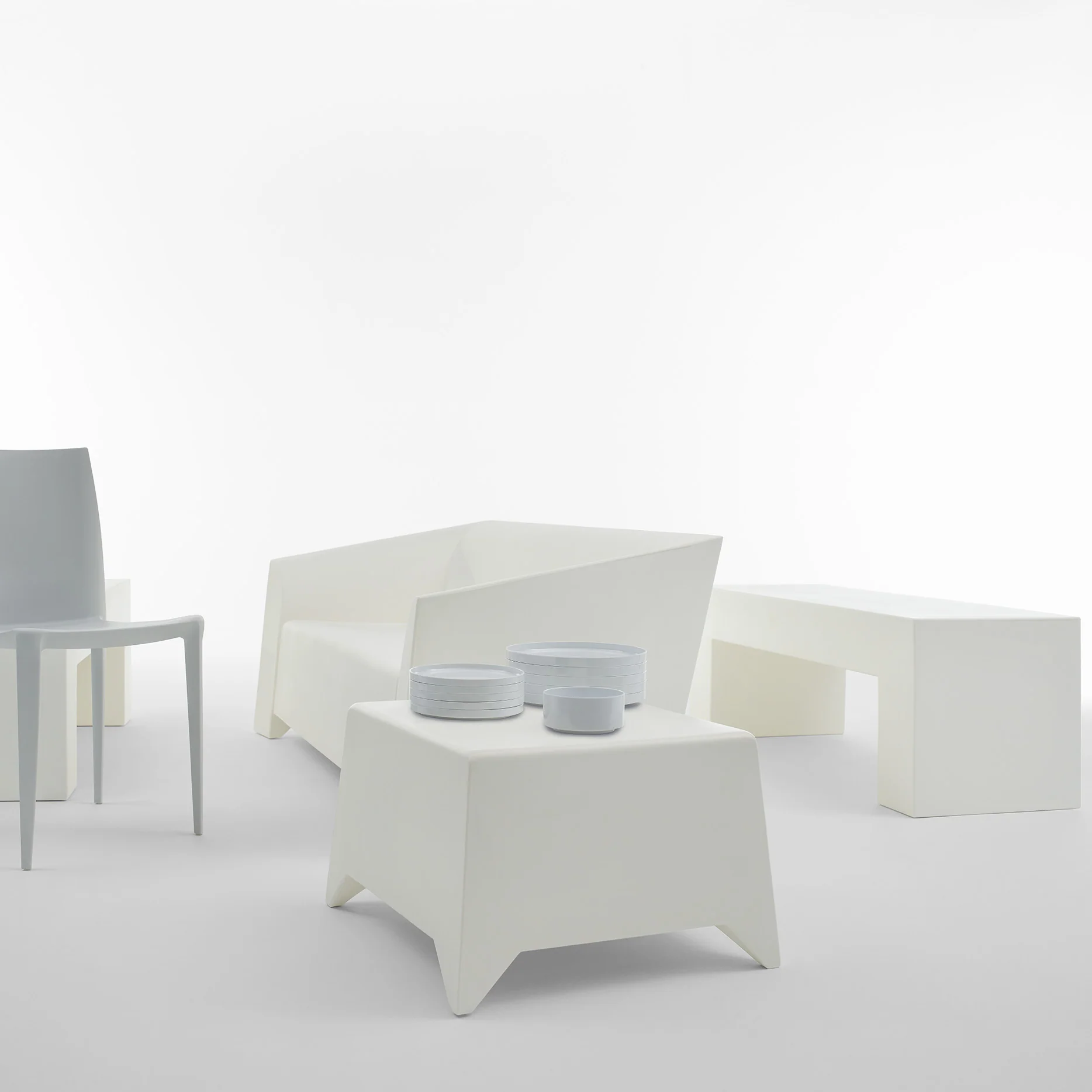 MB 2 Outdoor Sofa - Image 9
