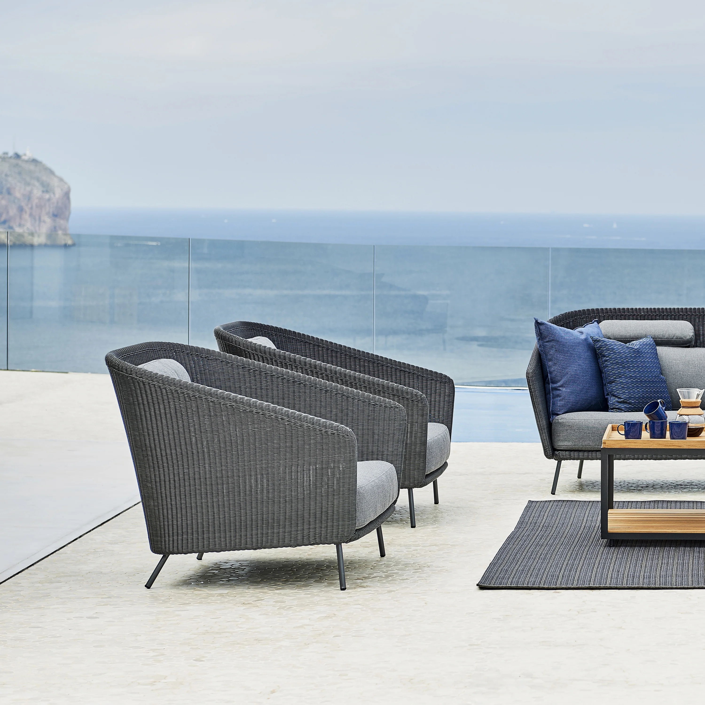Mega Outdoor Lounge Chair - Image 5