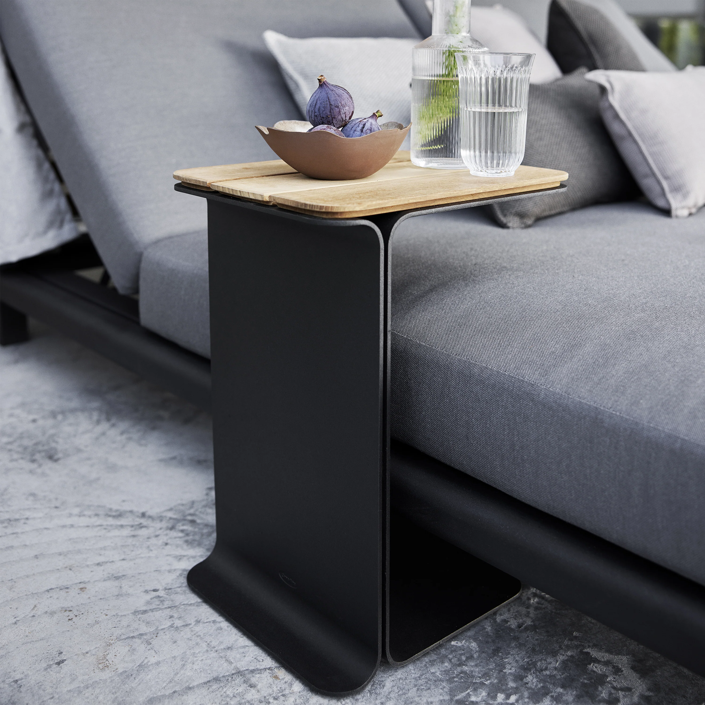 Mega Outdoor Side Table - Image 5