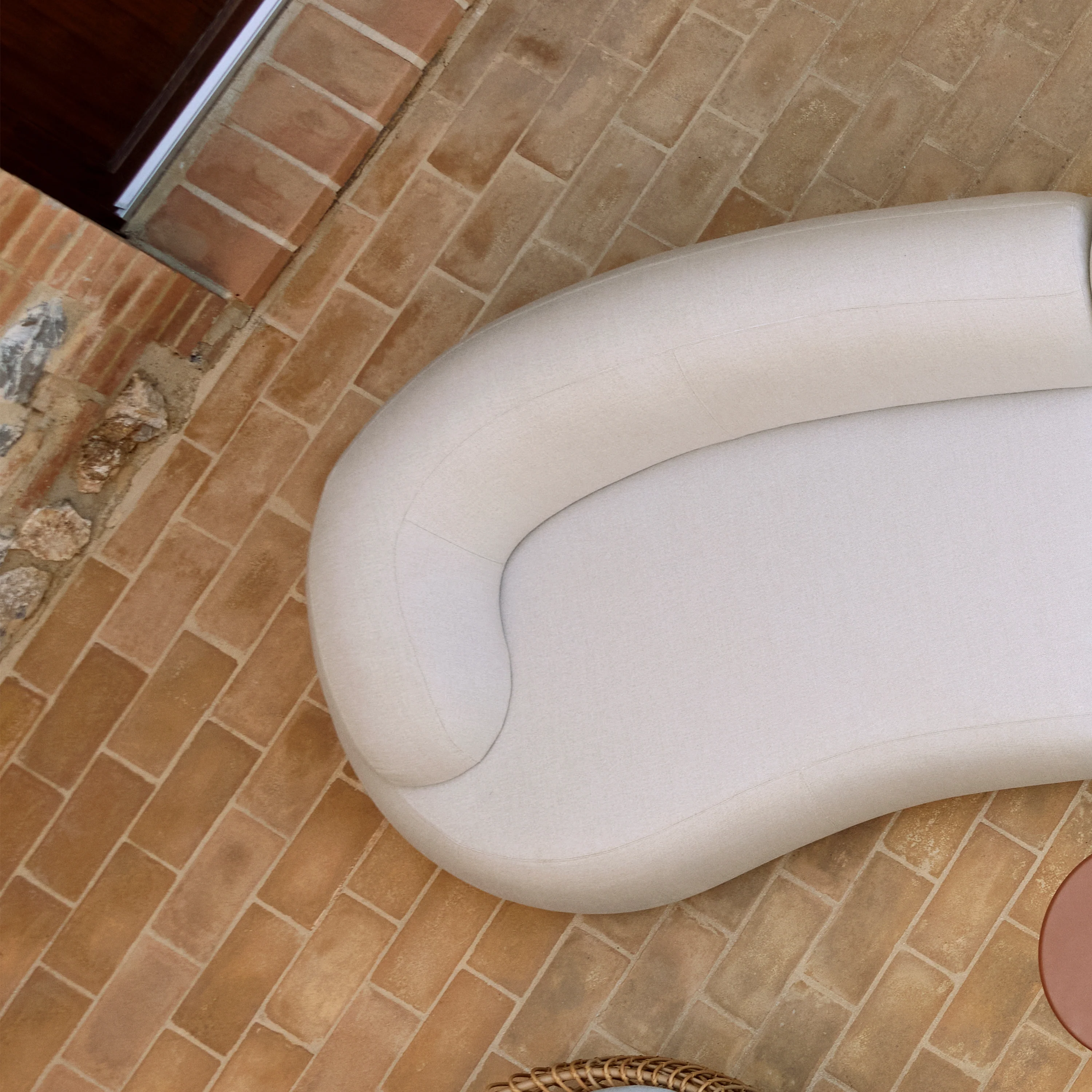 Mellow 6-Seater Outdoor Sofa - Image 8