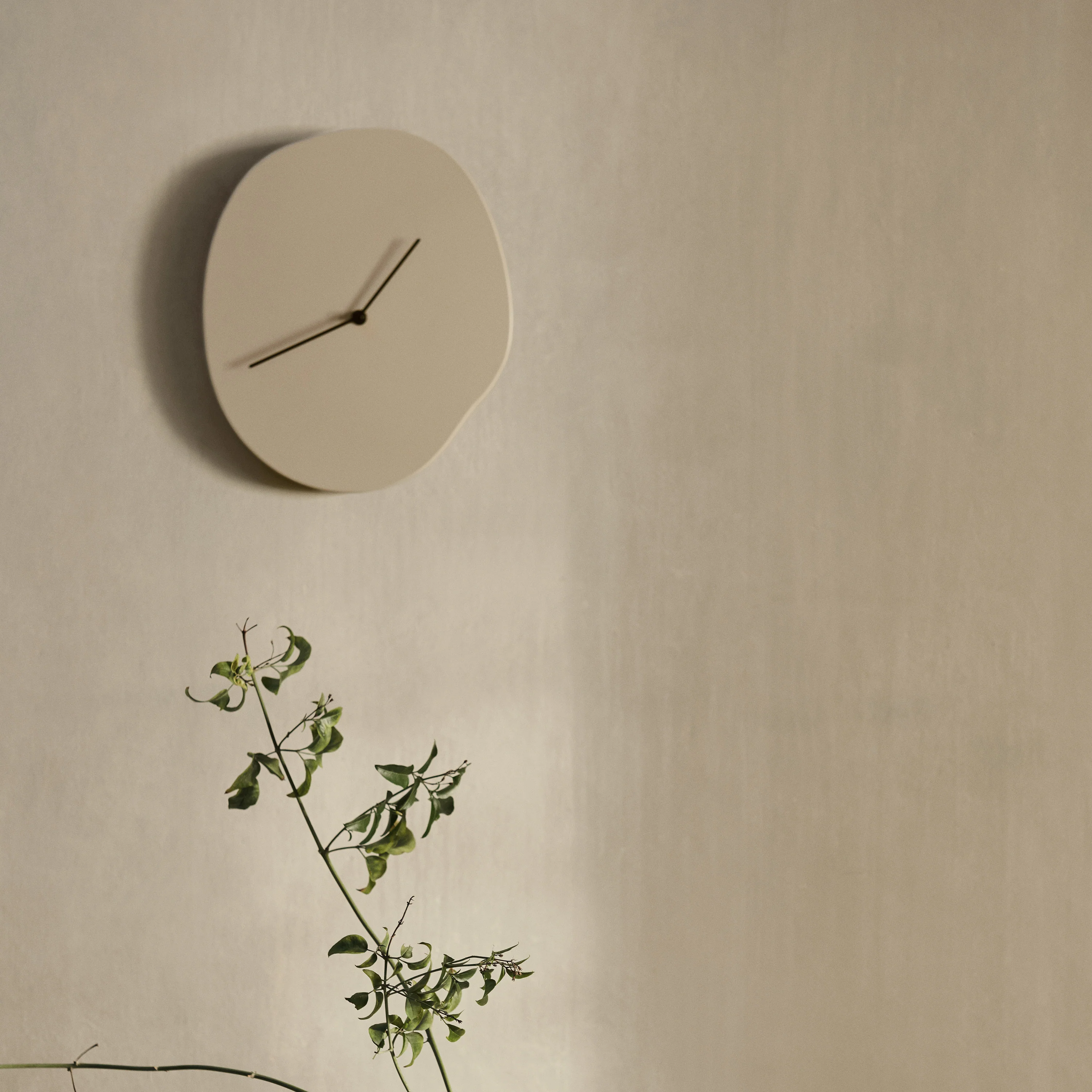 Melt Wall Clock - Image 4