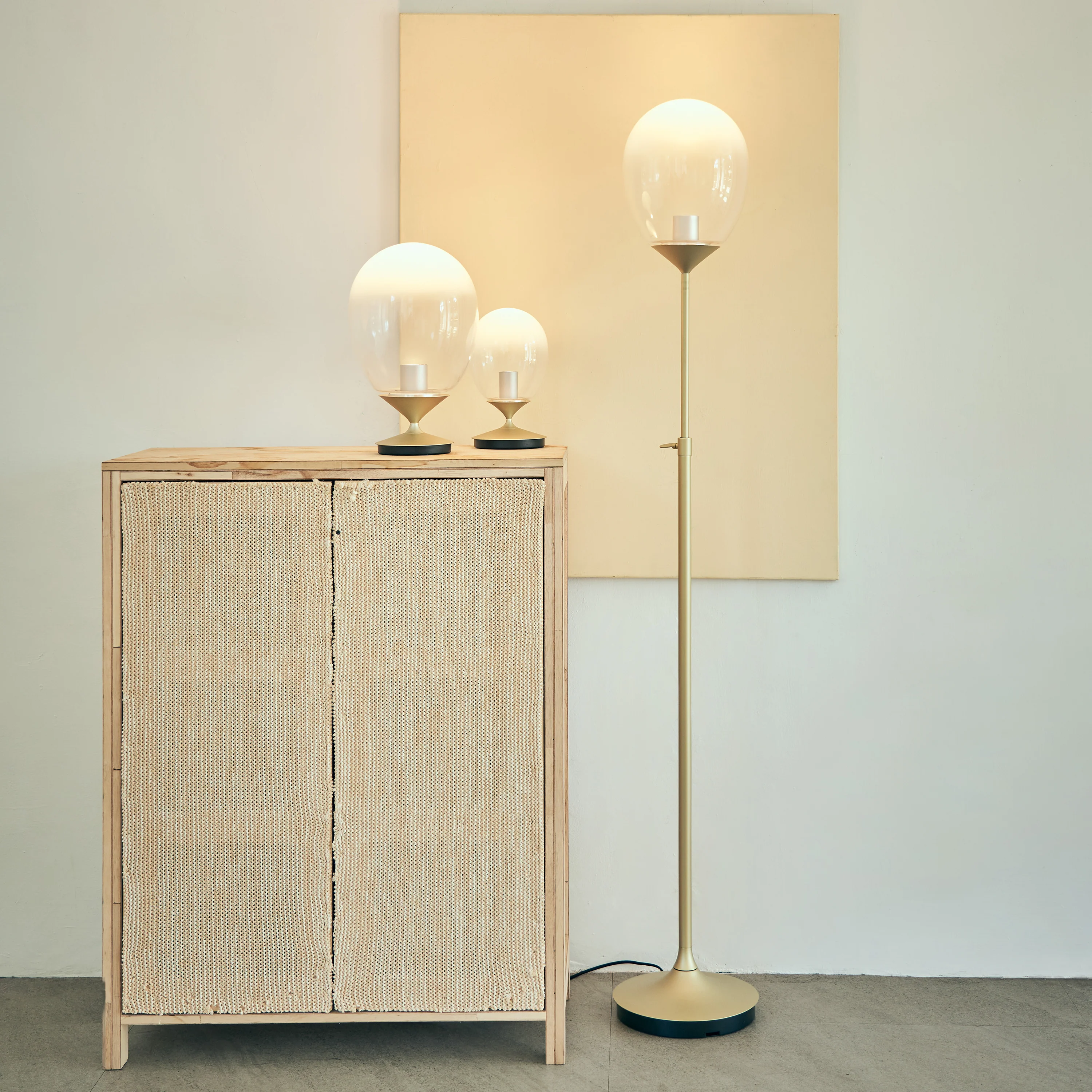 Mist LED Floor Lamp - Image 4