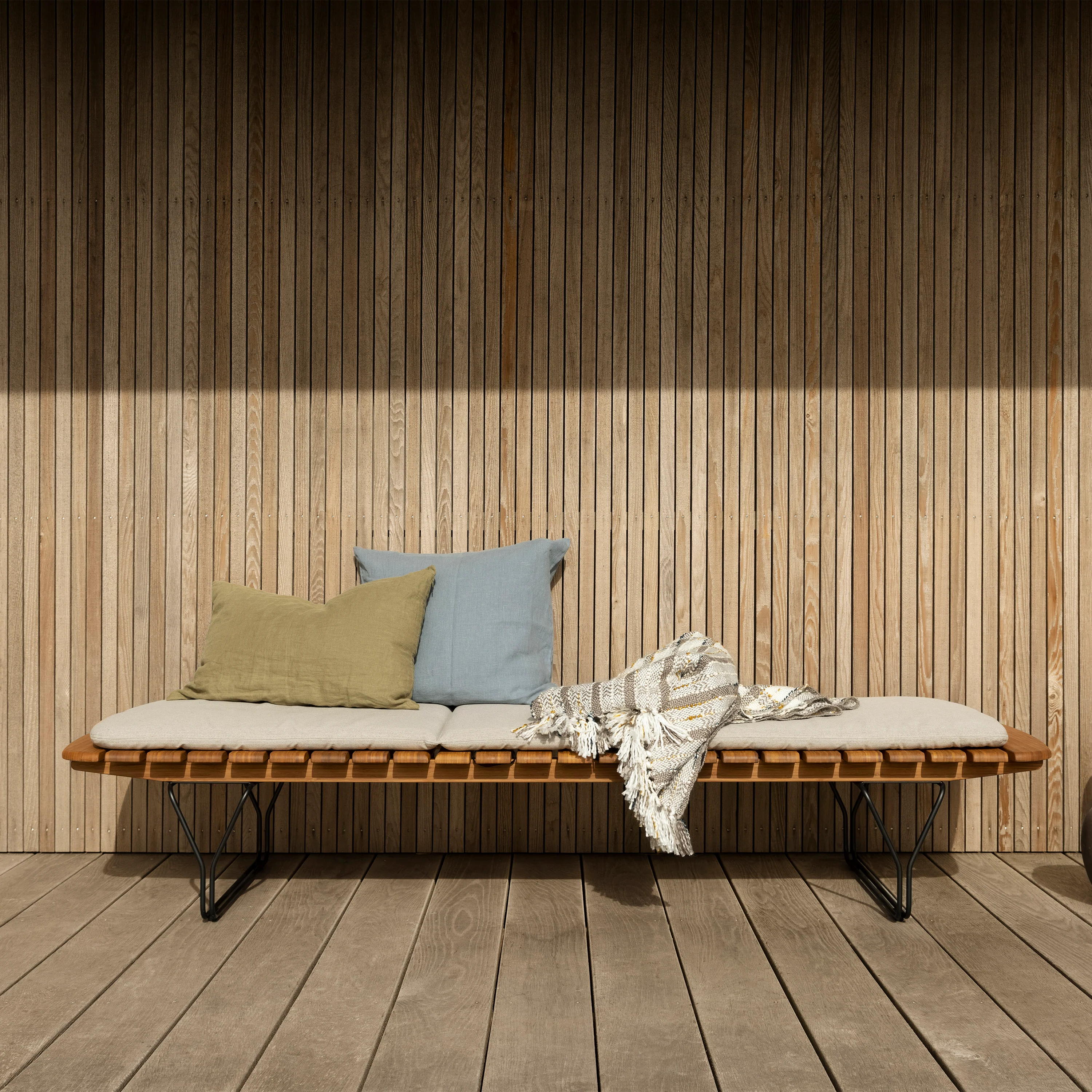 Molo Outdoor Sunbed - Image 15