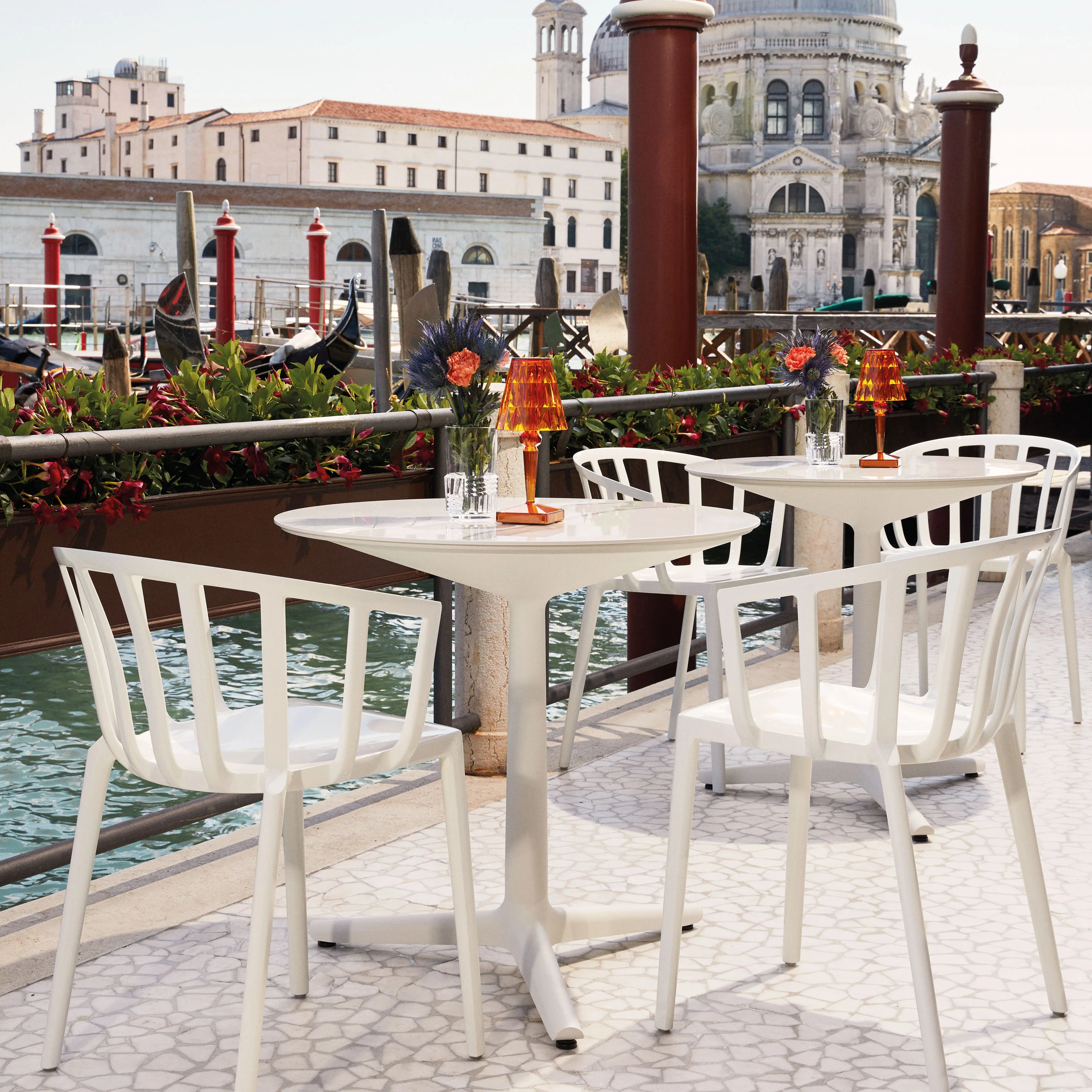 Multiplo Round Cafe Table - Image 2