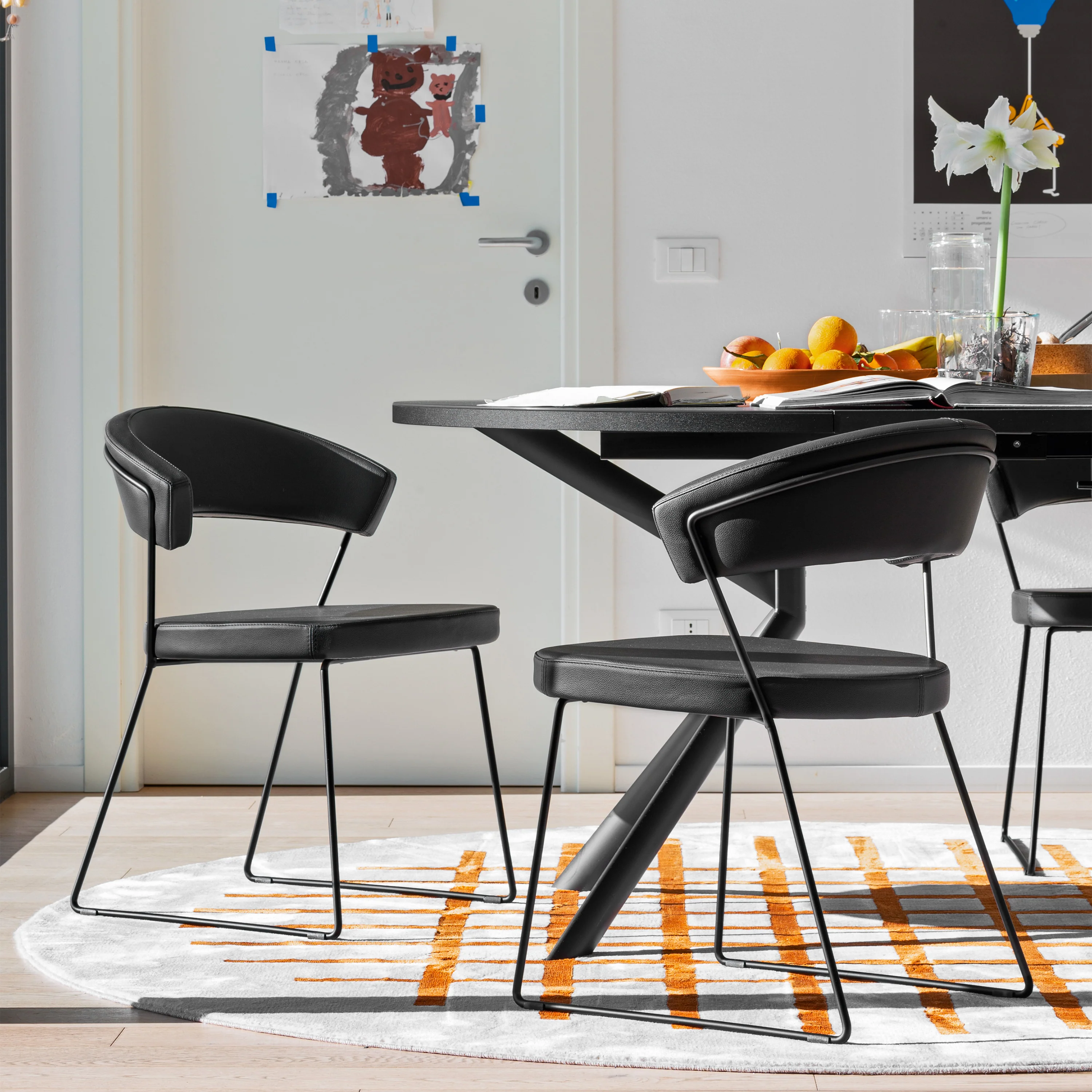 New York Chair - Image 23
