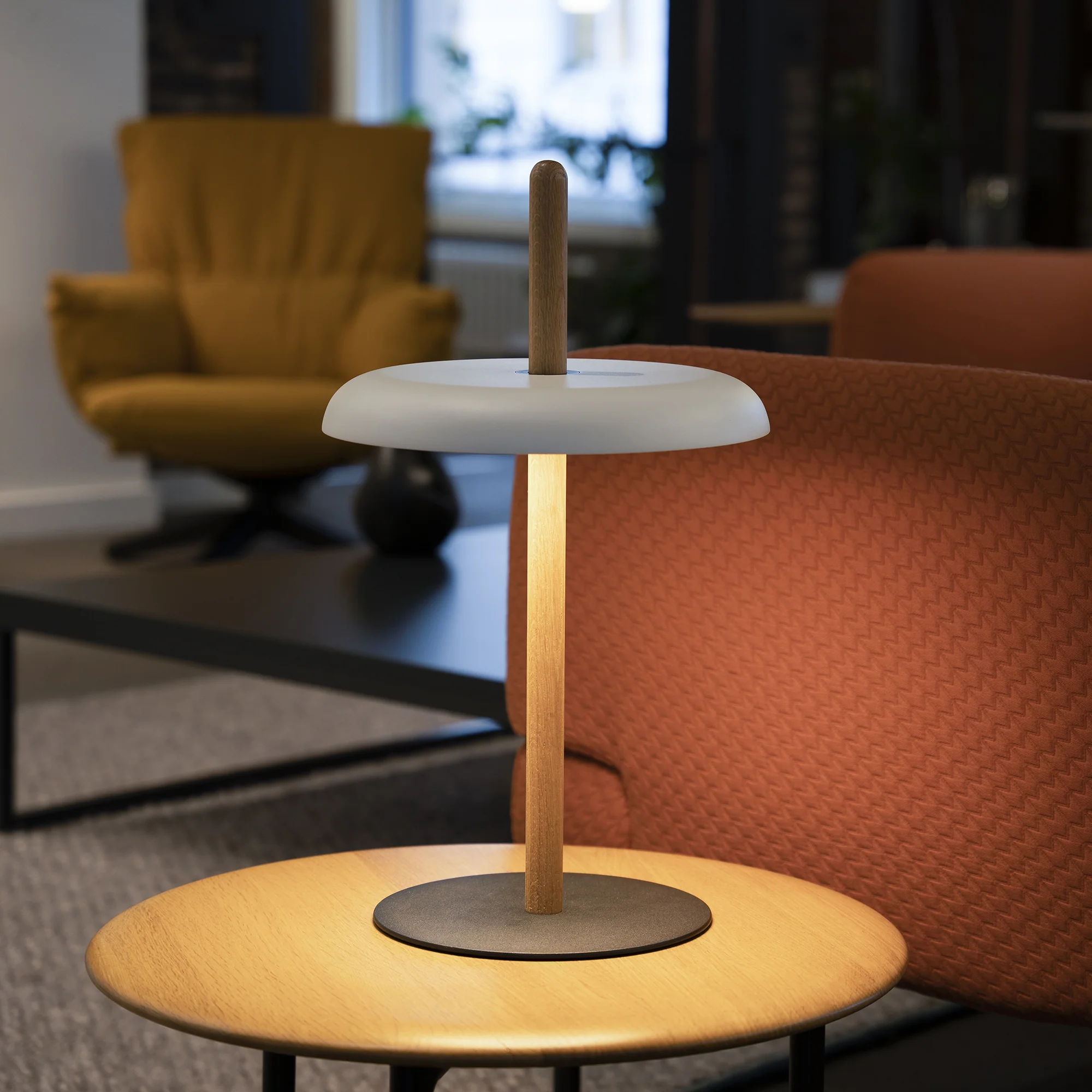 Nivel LED Portable Table Lamp - Image 15