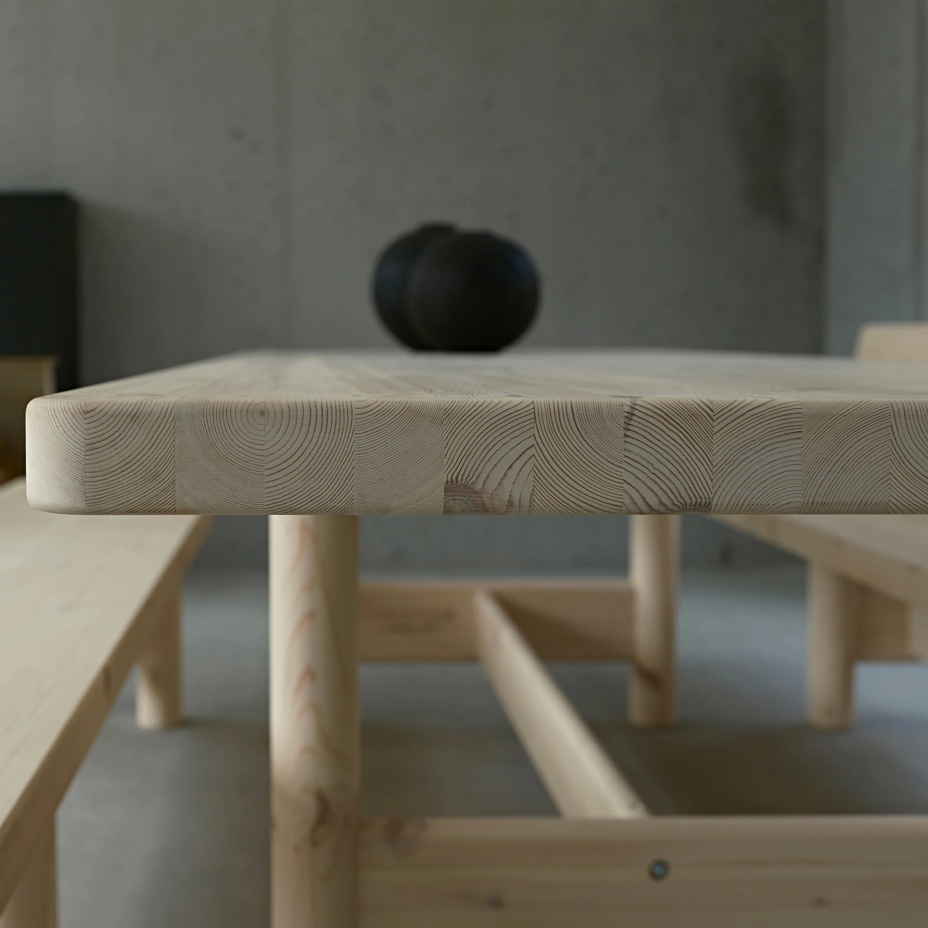Nordso Dining Table - Image 6