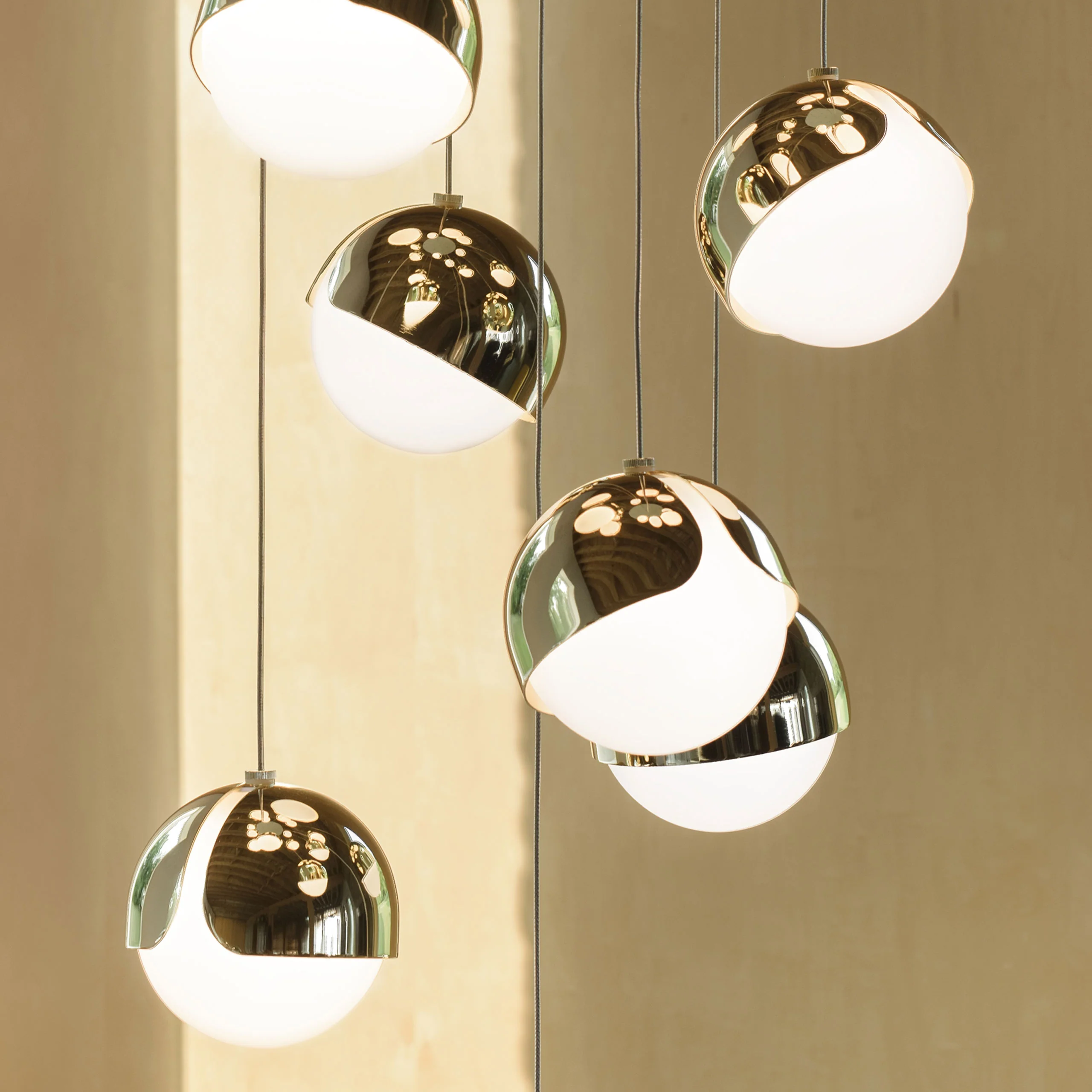 Ohm Cluster LED Pendant Light - Image 19