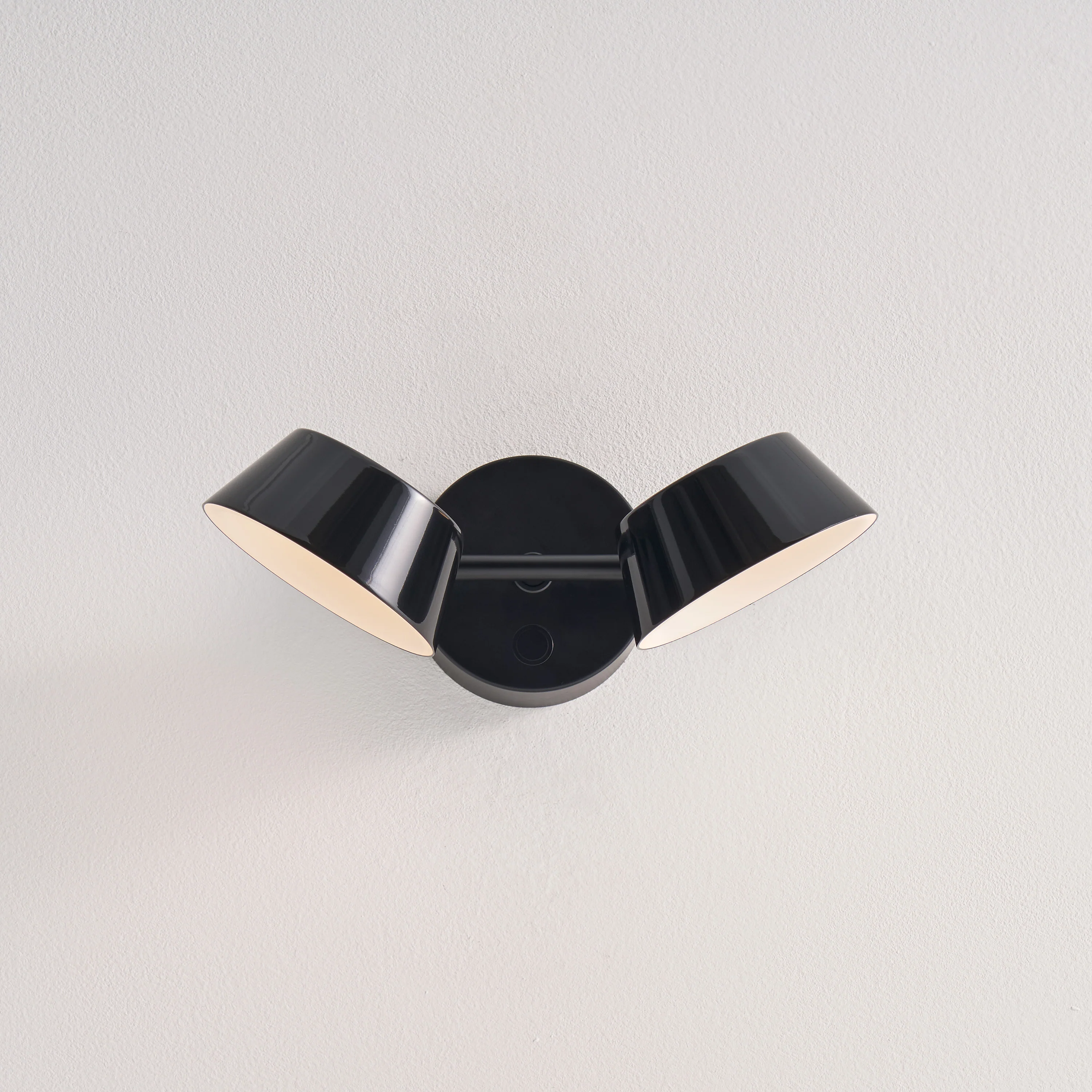 Olo W2 Wall Sconce - Image 5