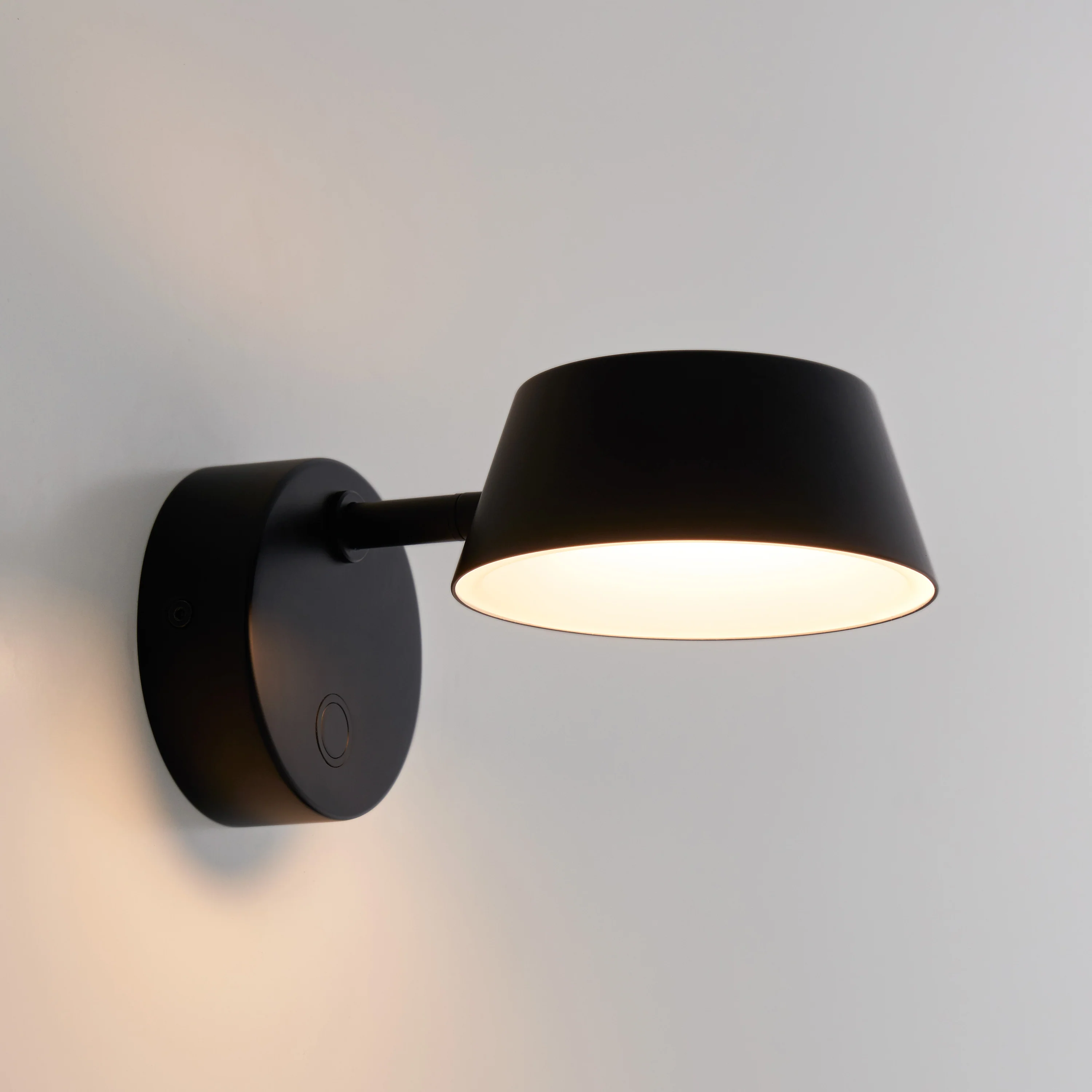 OLO Wall Light - Image 5