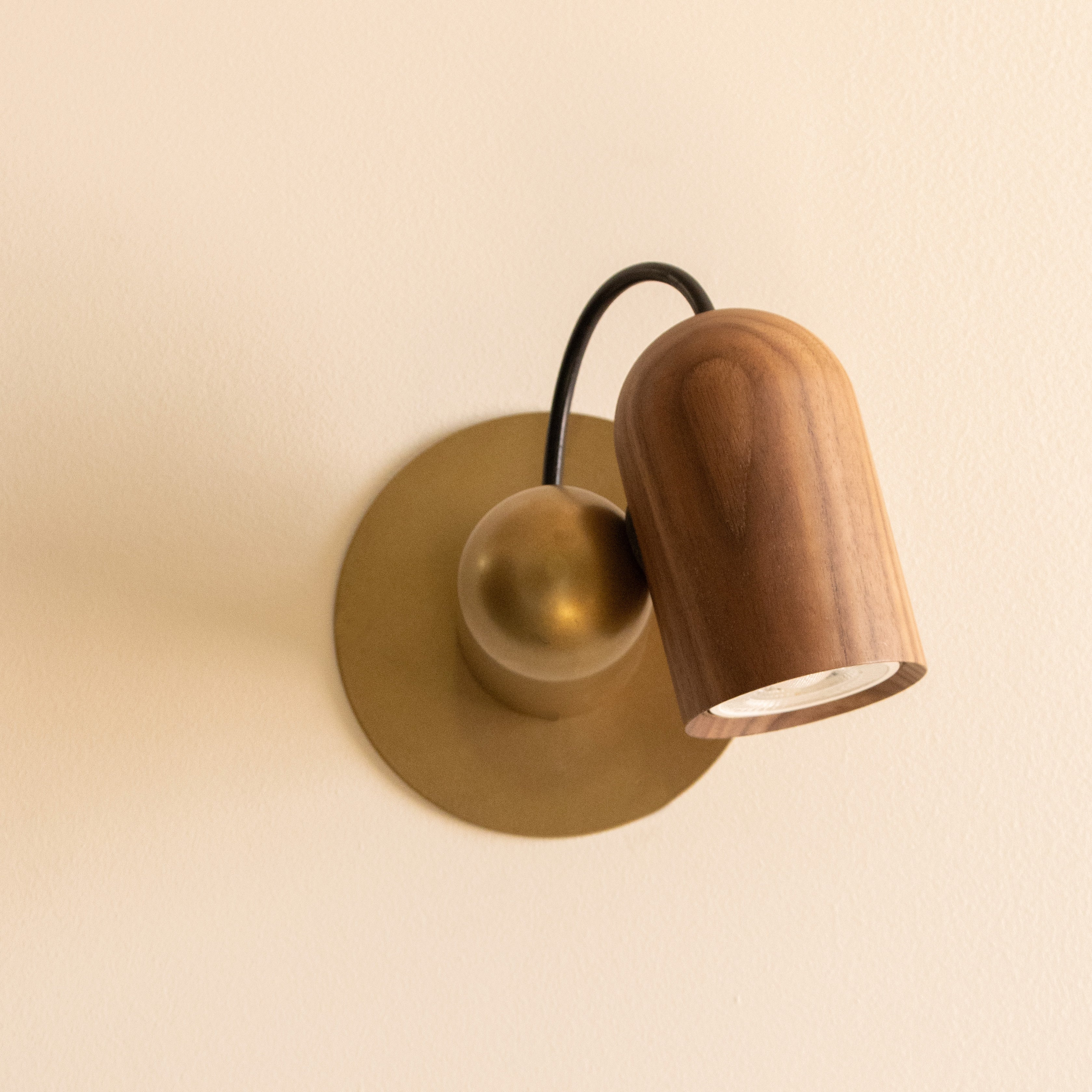 Onfa Wall Sconce - Image 3