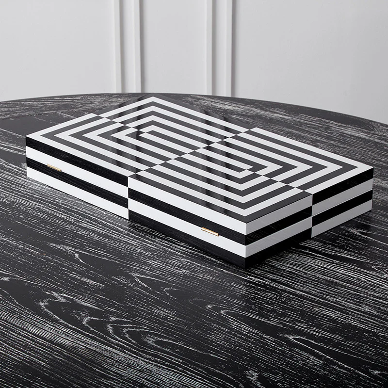 Op Art Lacquer Backgammon Set - Image 9