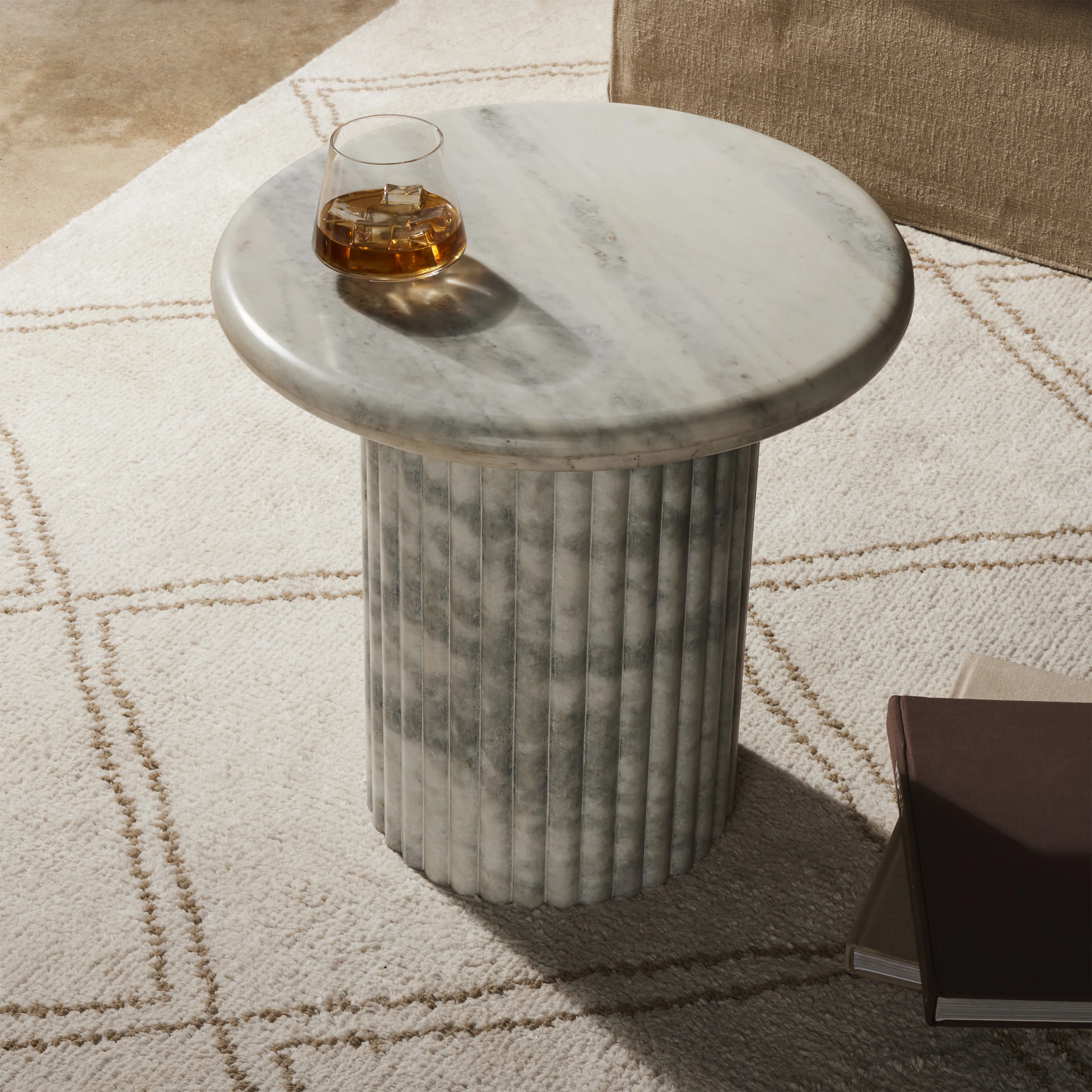 Oranda End Table - Image 2