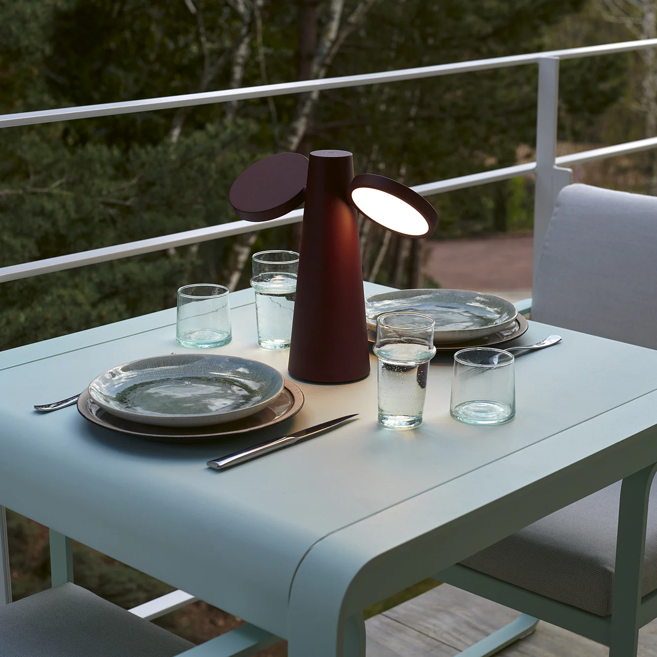 Oto Portable Outdoor Table Lamp - Image 15