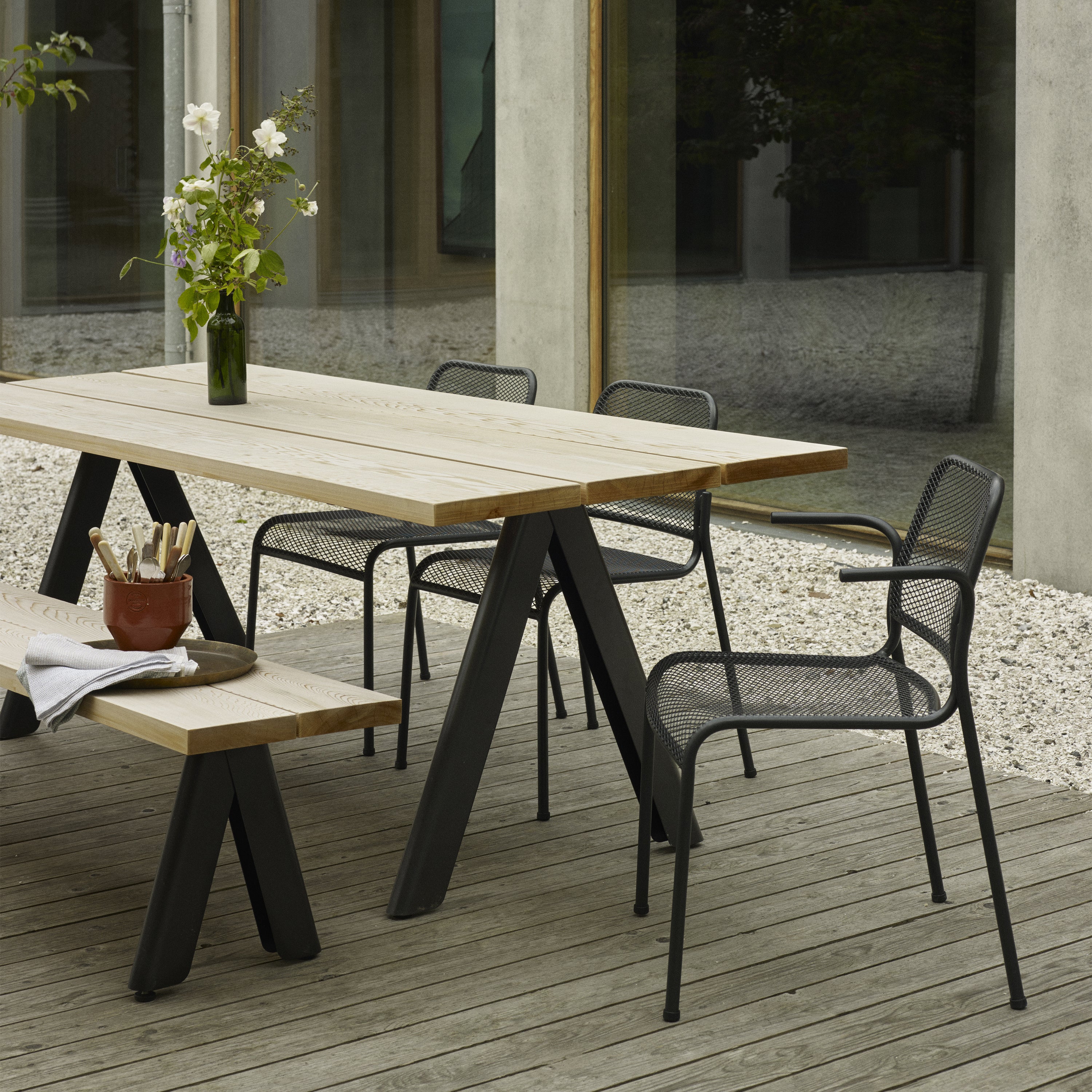 Overlap Rectangle Outdoor Dining Table - Image 5