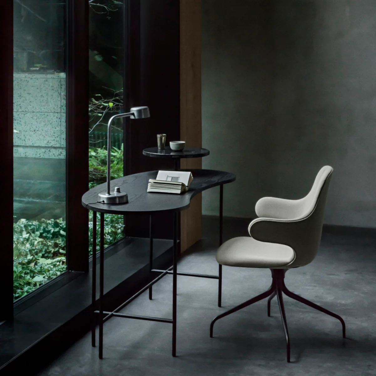 Palette Desk - Image 4