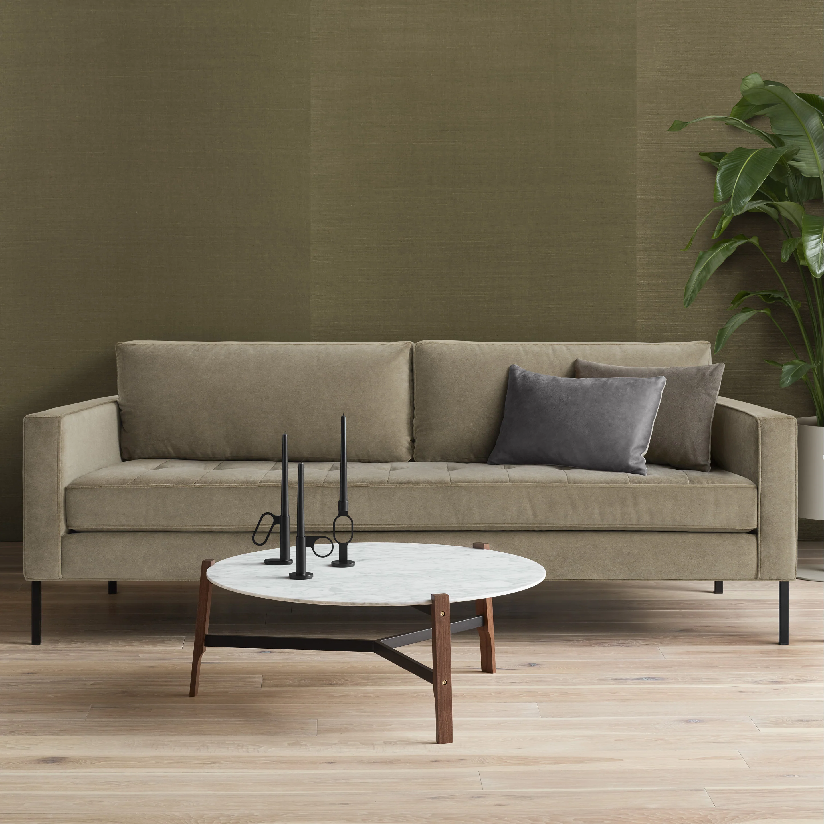 Paramount Sofa - Image 6