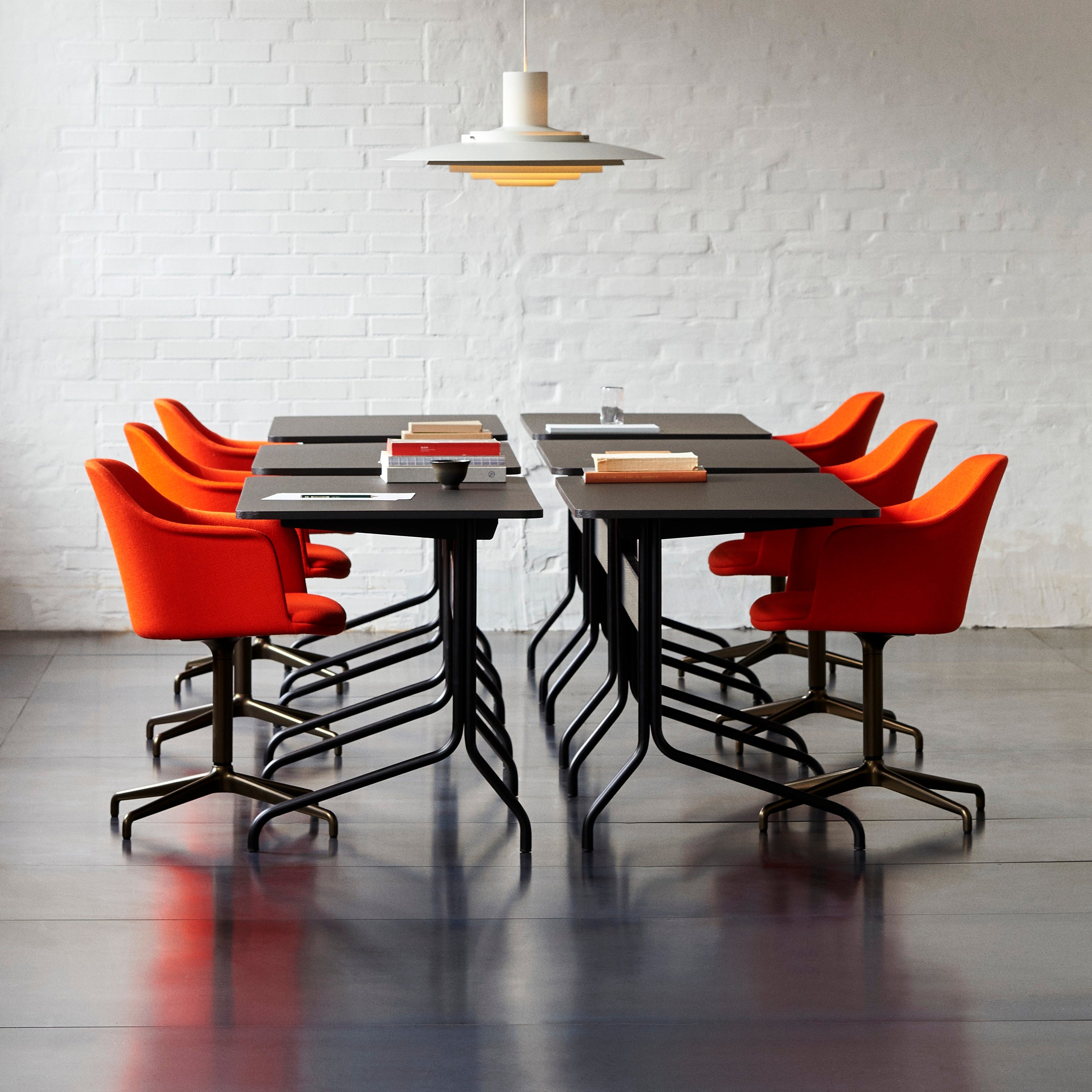 Pavilion AV16 Desk - Image 6