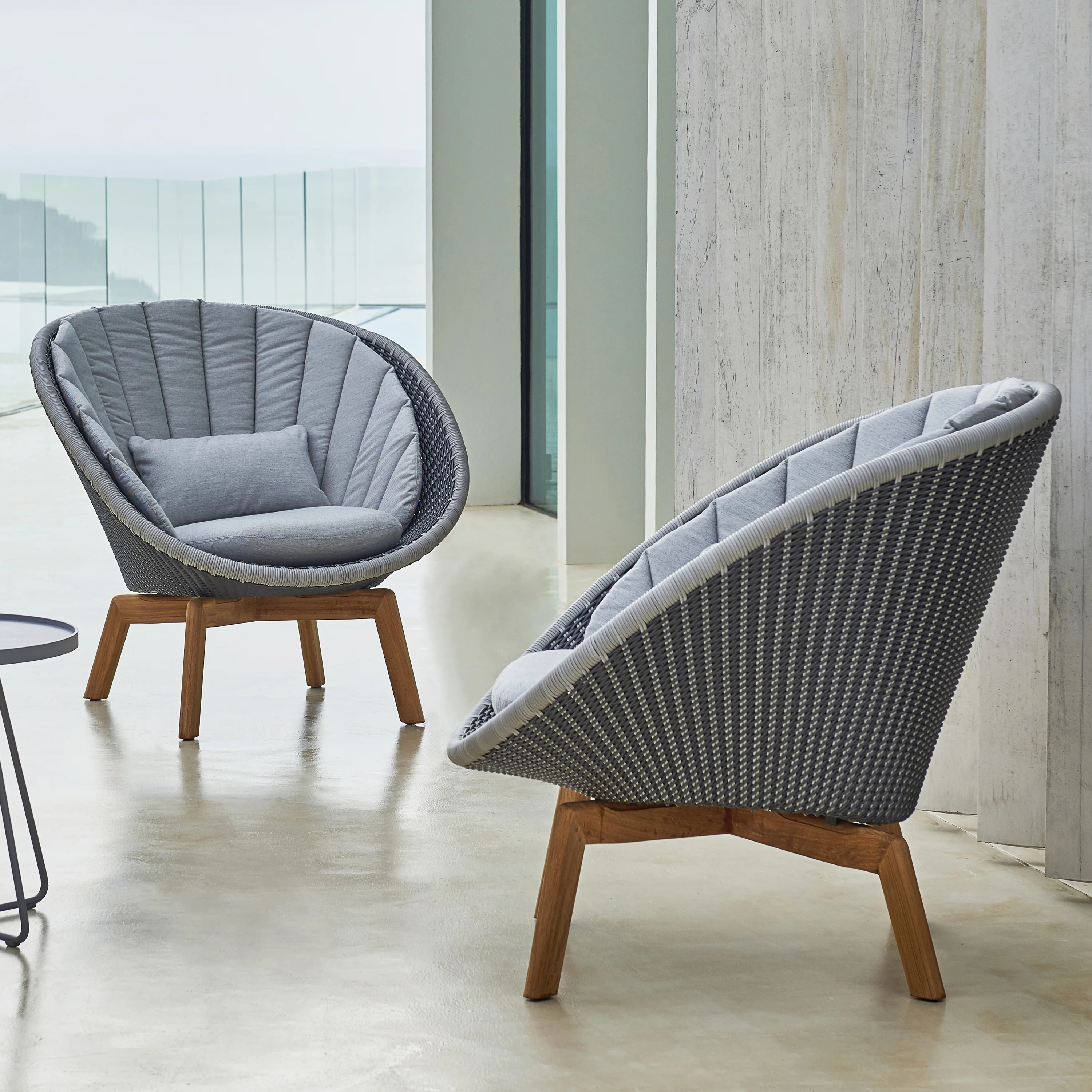 Peacock Outdoor Lounge Chair - Image 41