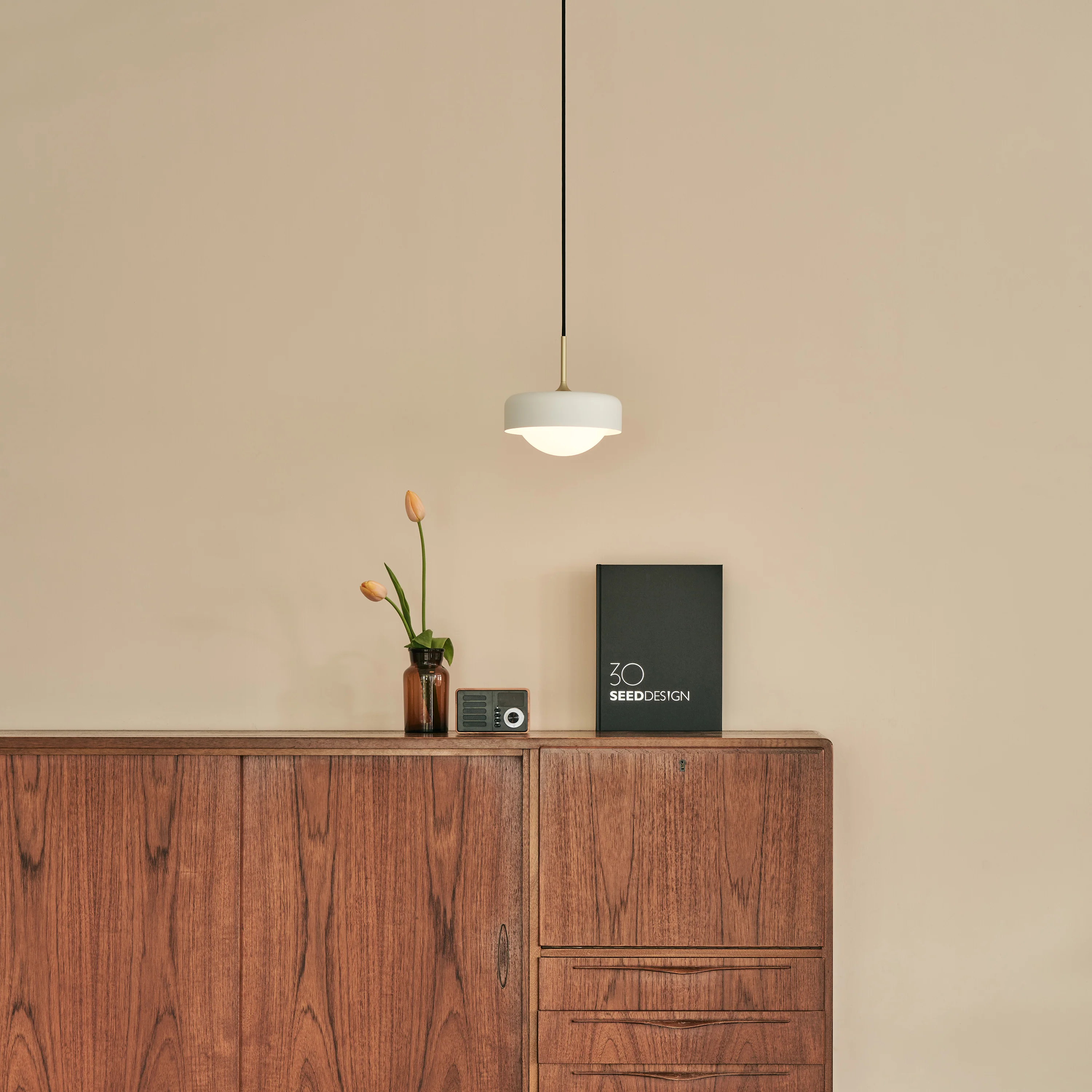 Pensee LED Pendant Light - Image 10
