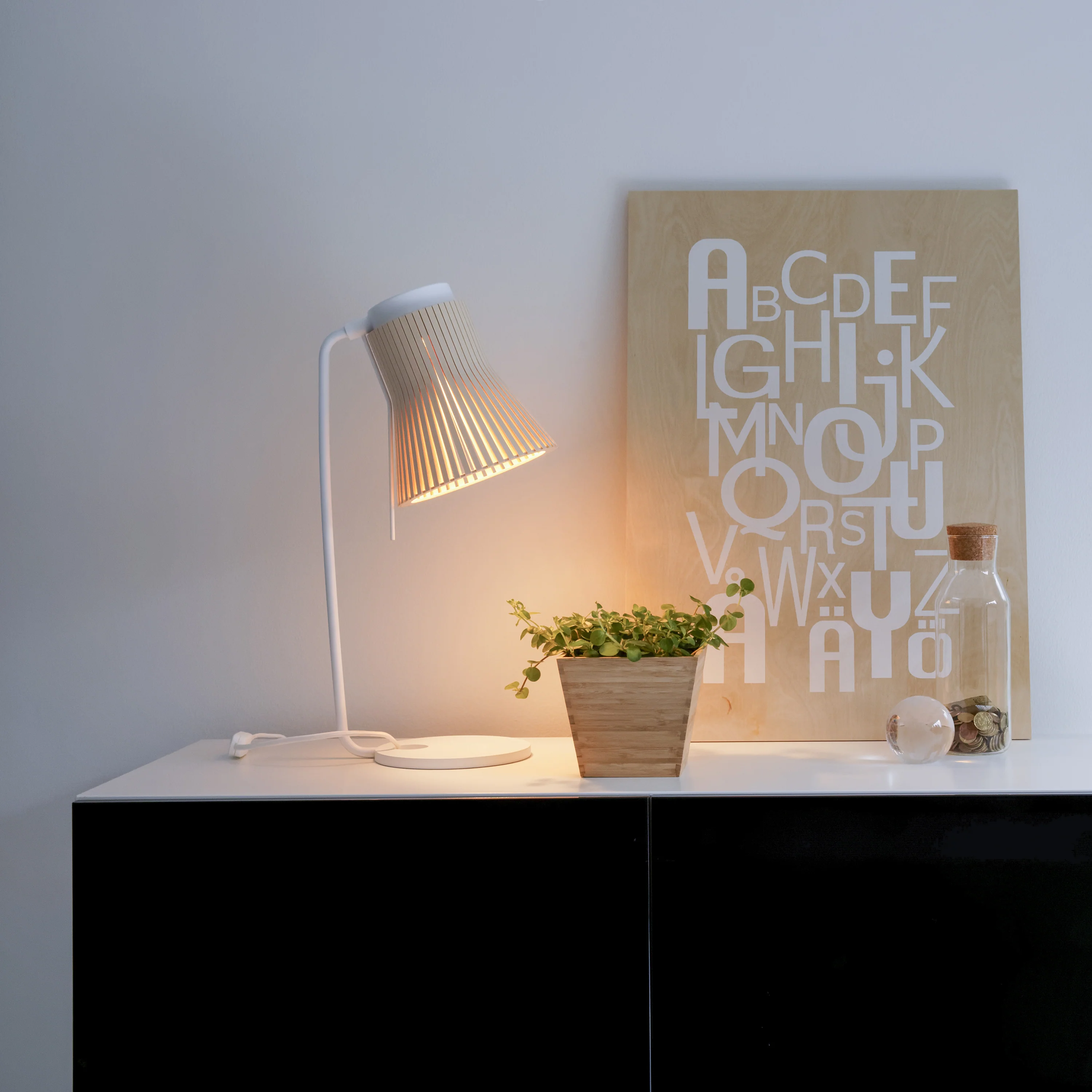 Petite 4620 Table Lamp - Image 19
