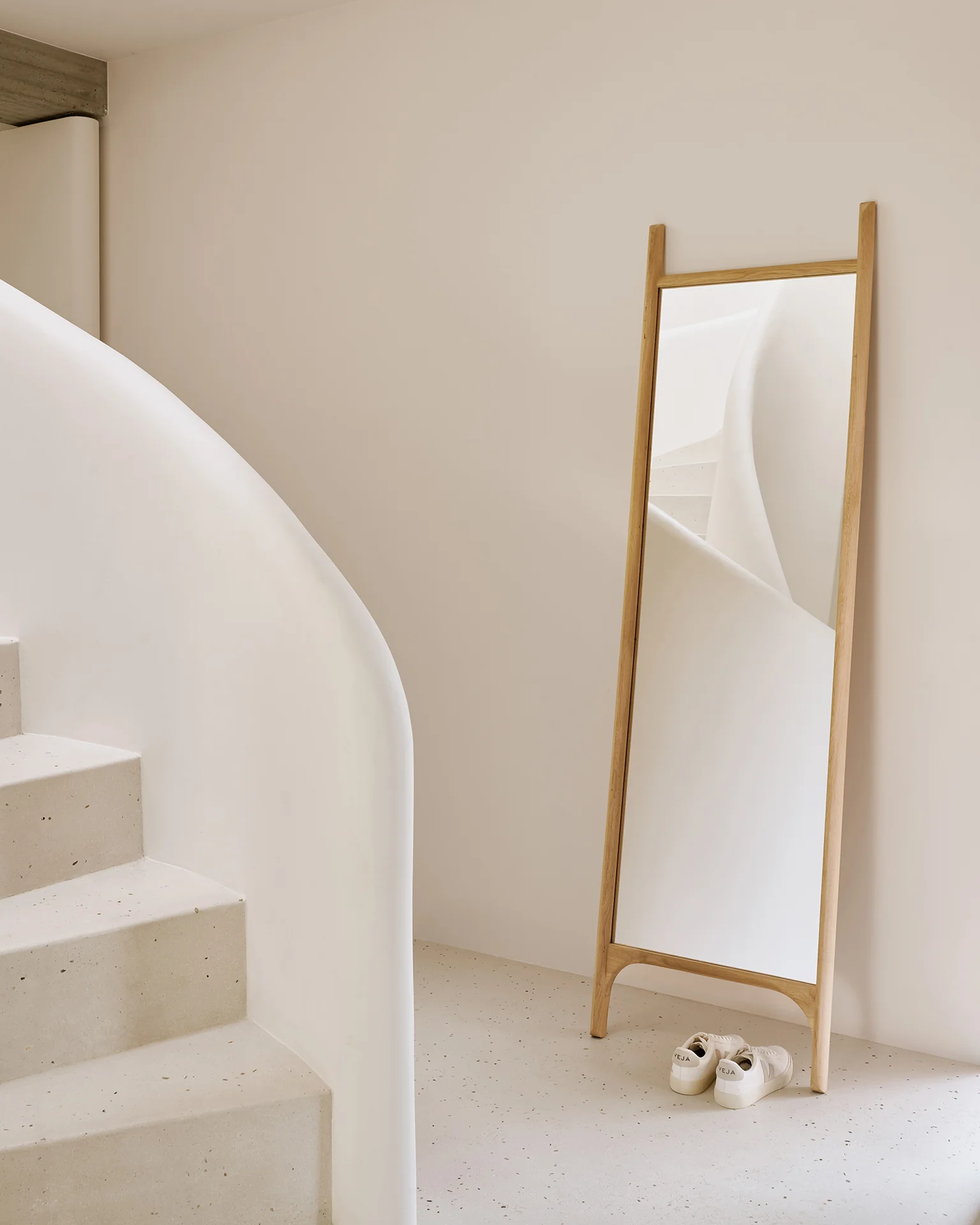 PI Floor Mirror - Image 9