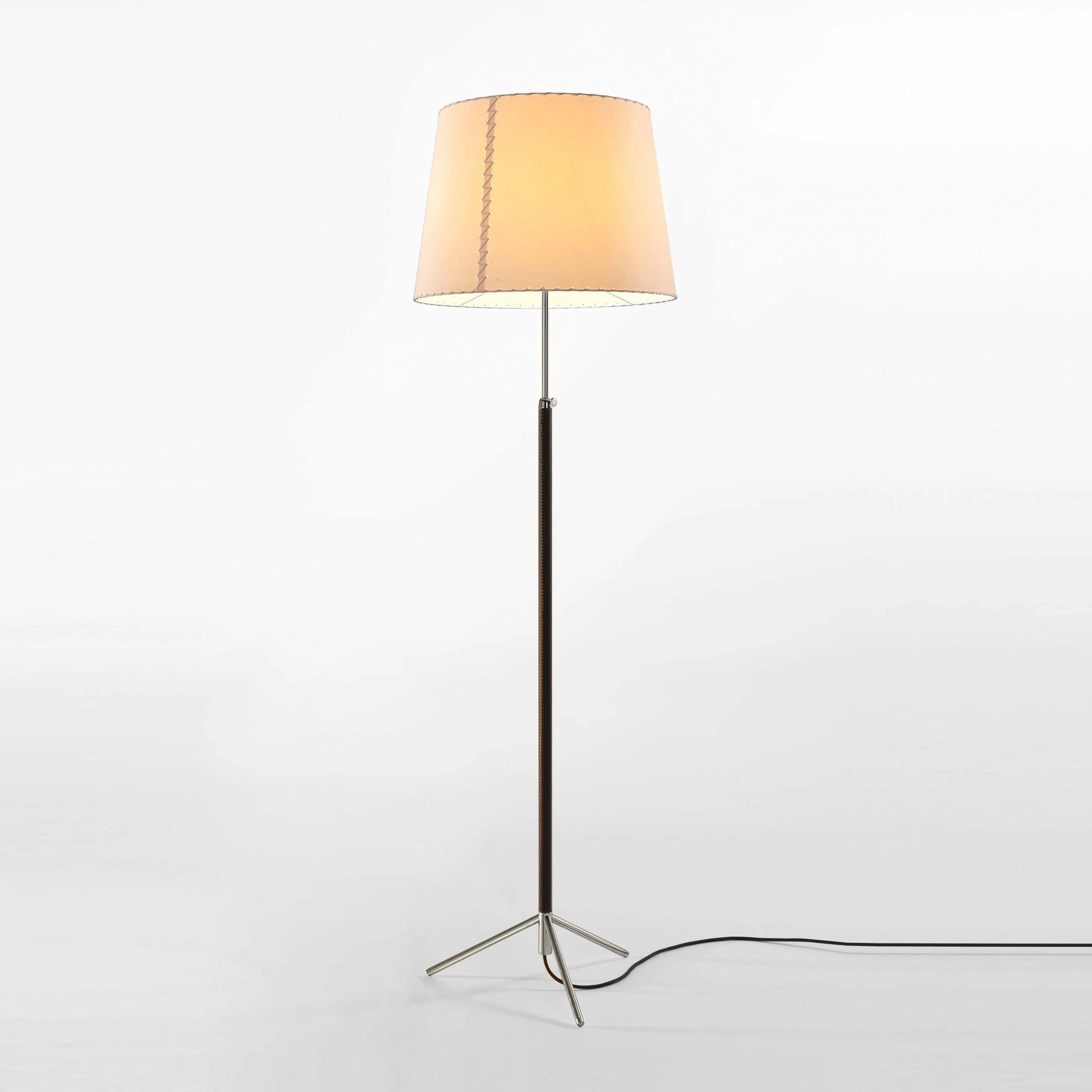 Pie De Salon Floor Lamp - Image 7