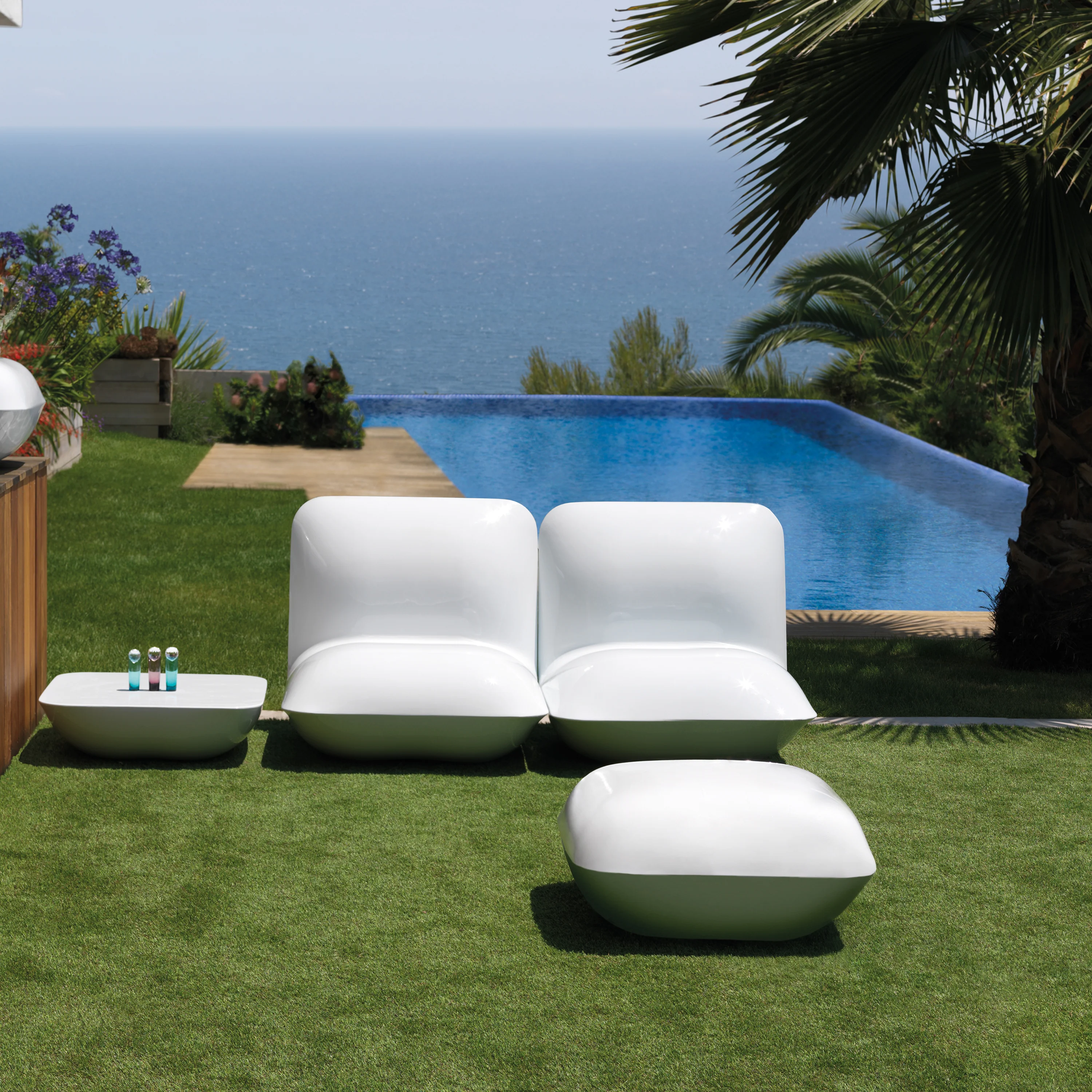 Pillow Illuminated Outdoor Ottoman - Image 13