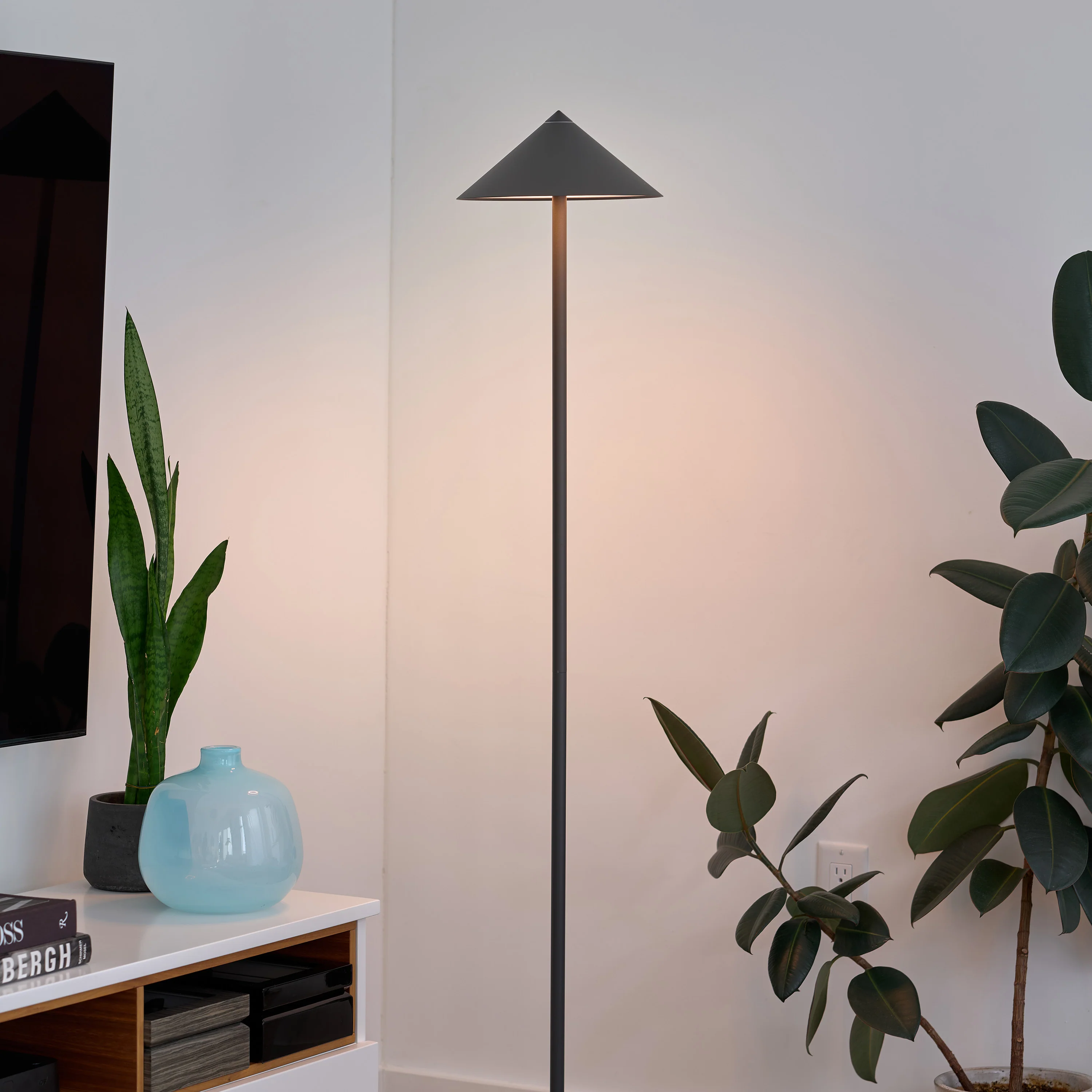 Pina XXL Floor Lamp - Image 9