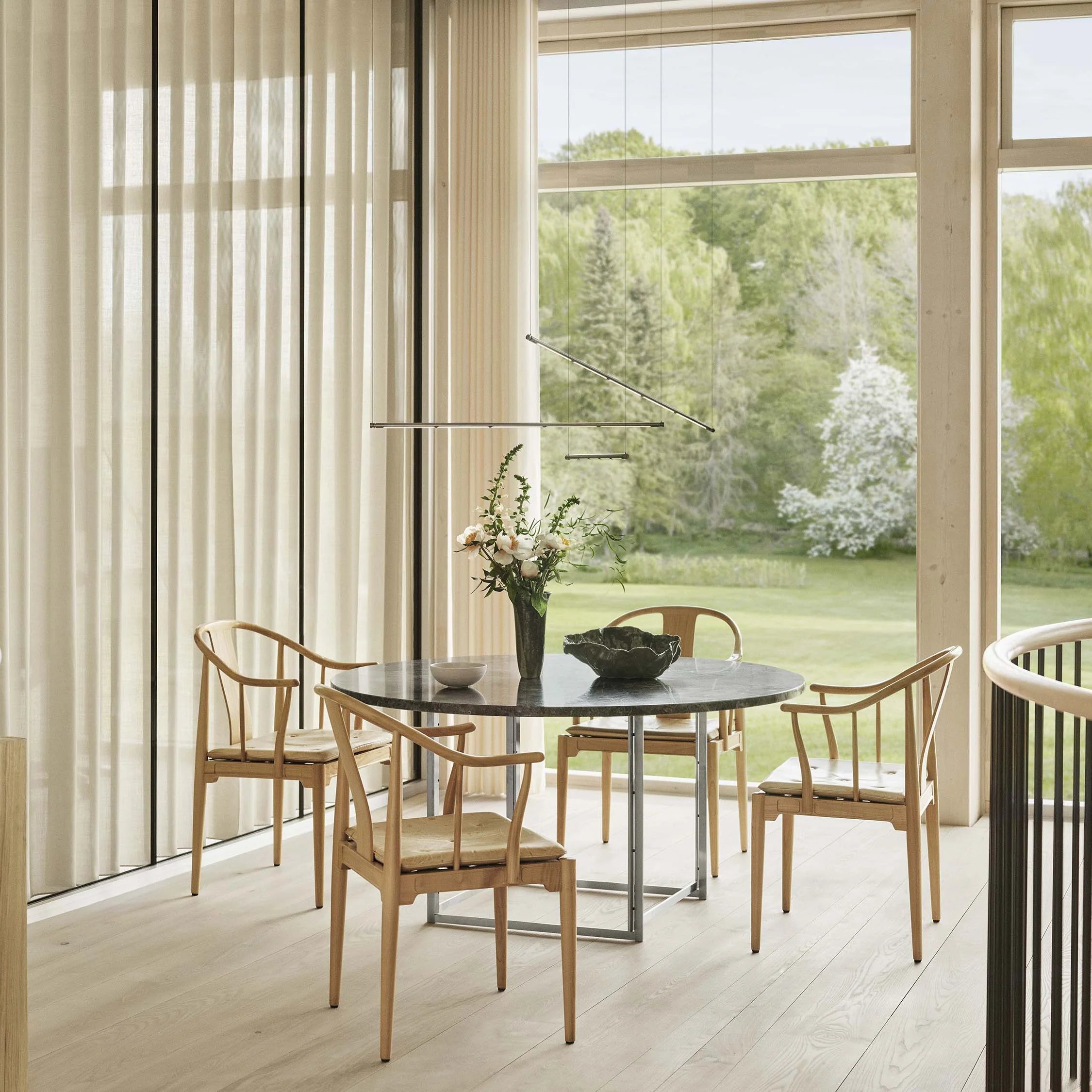 PK54 Dining Table - Image 6